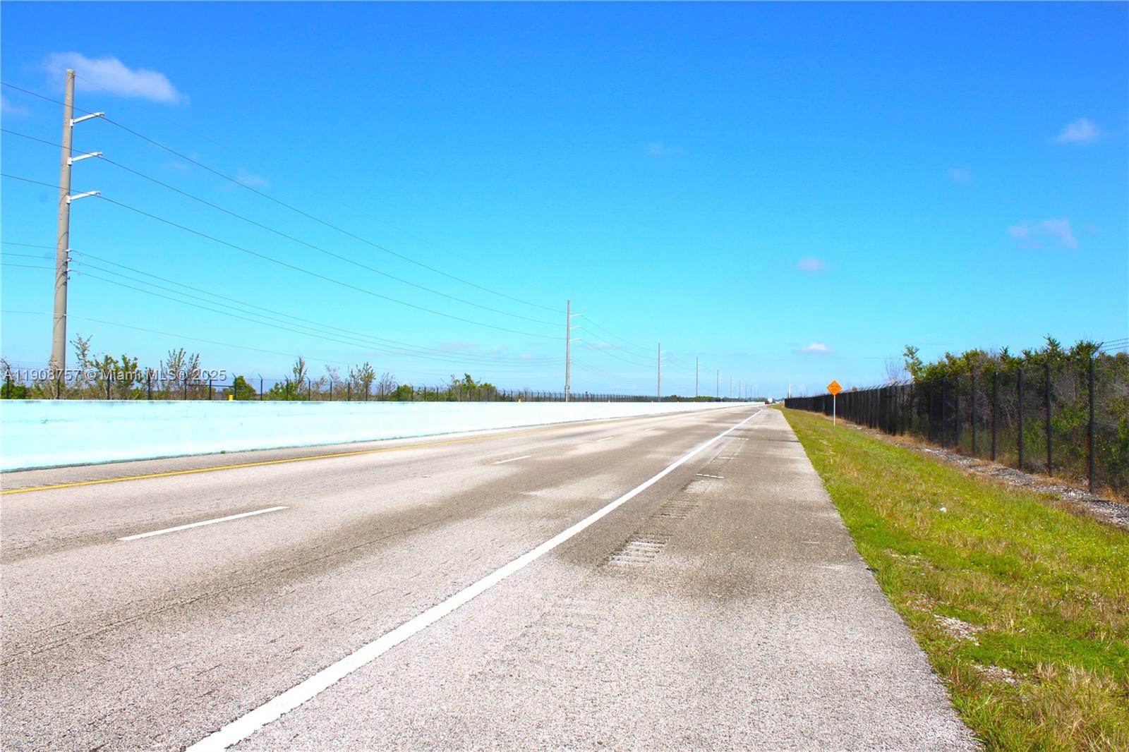 Подробнее / кв.футов $ 2025-11-05 0 Фото