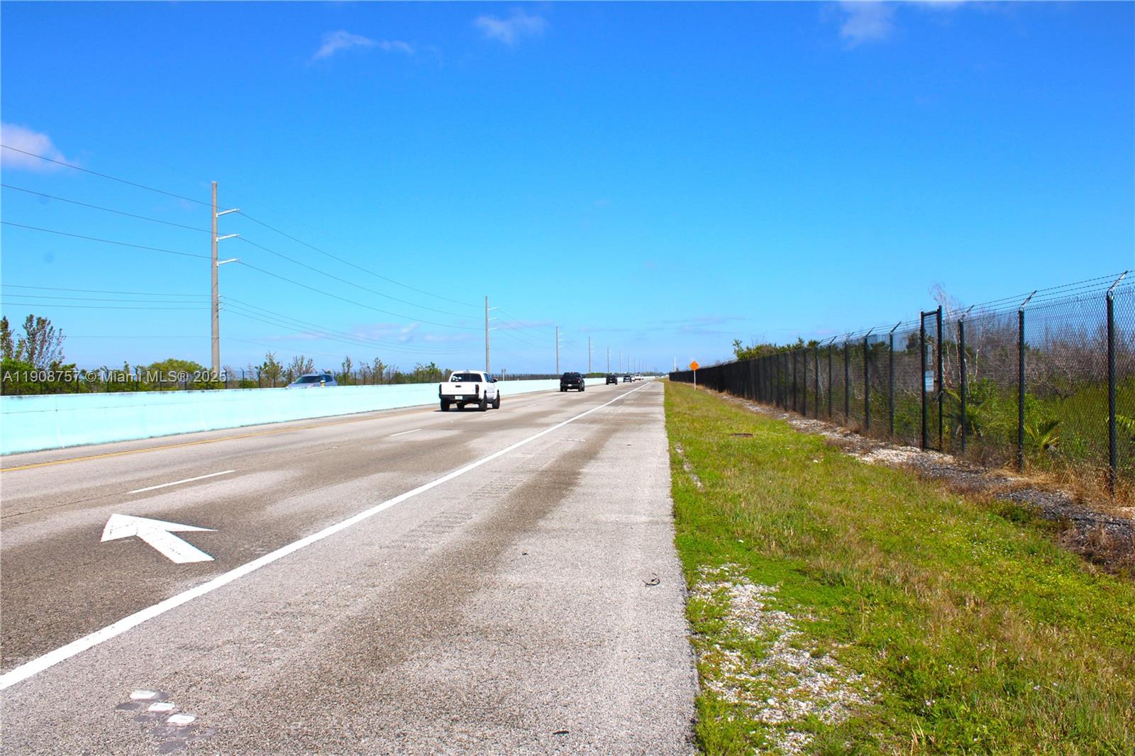 Подробнее / кв.футов $ 2025-11-05 0 Фото