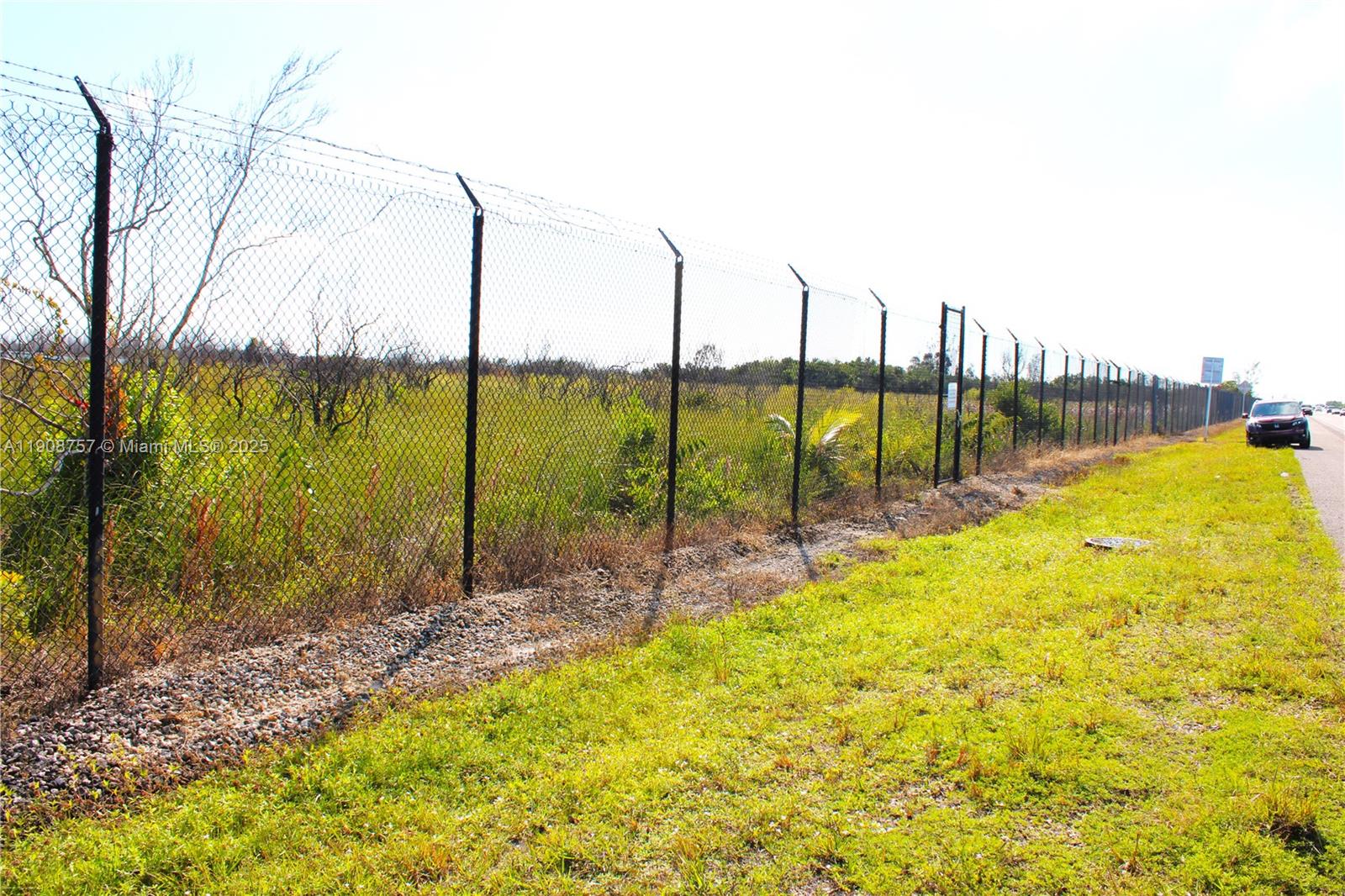 Подробнее / кв.футов $ 2025-11-05 0 Фото