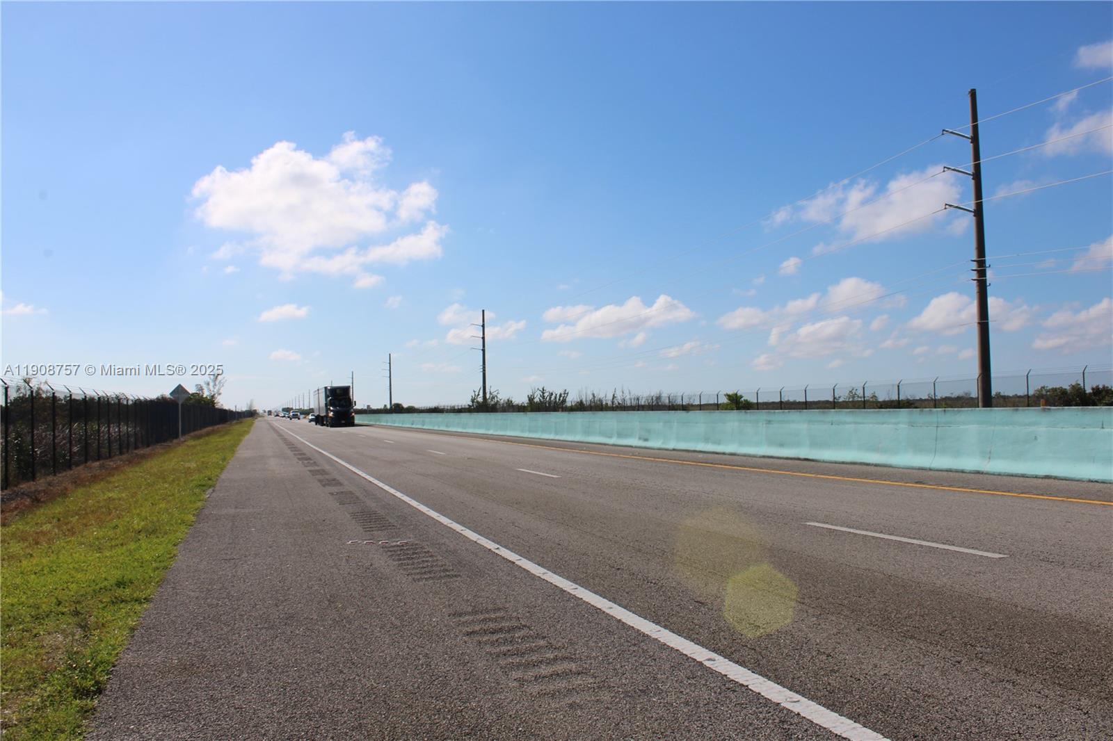 Подробнее / кв.футов $ 2025-11-05 0 Фото