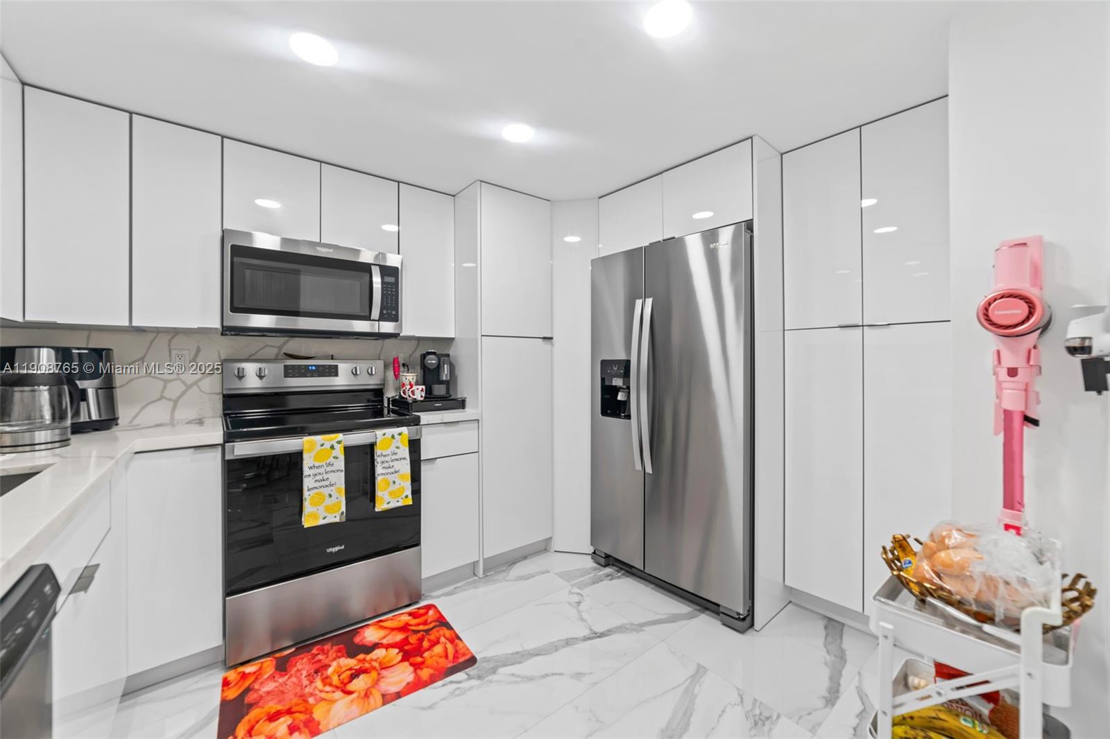 Photo of 3725 Ocean Dr #716, Hollywood, Florida, 33019 -