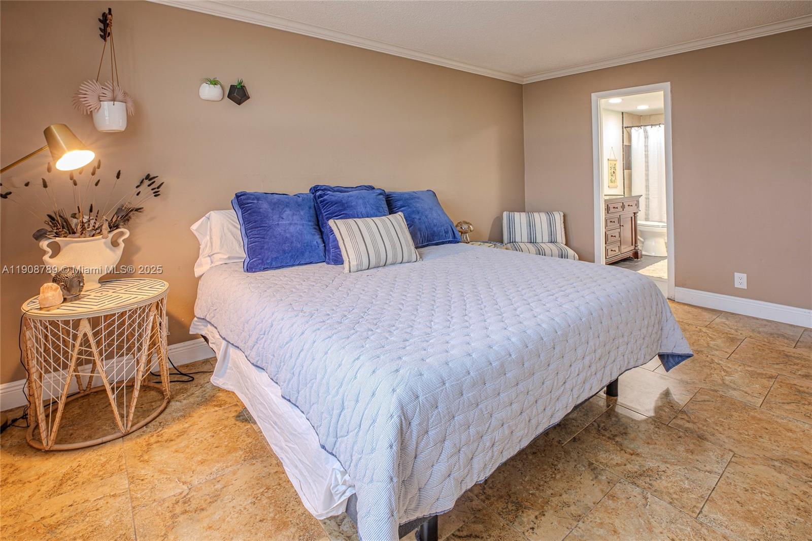 Photo of 437 Golden Isles Dr  #9B-C, Hallandale Beach, Florida, 33009 - 