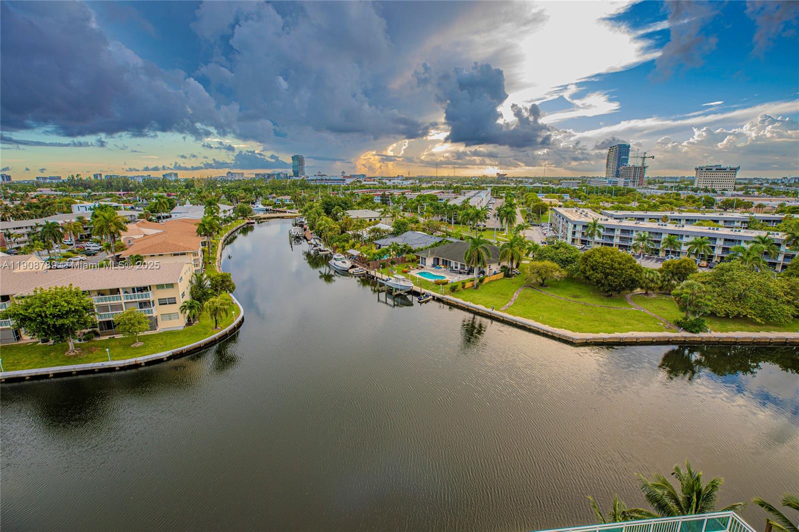 Photo of 437 Golden Isles Dr  #9B-C, Hallandale Beach, Florida, 33009 - 