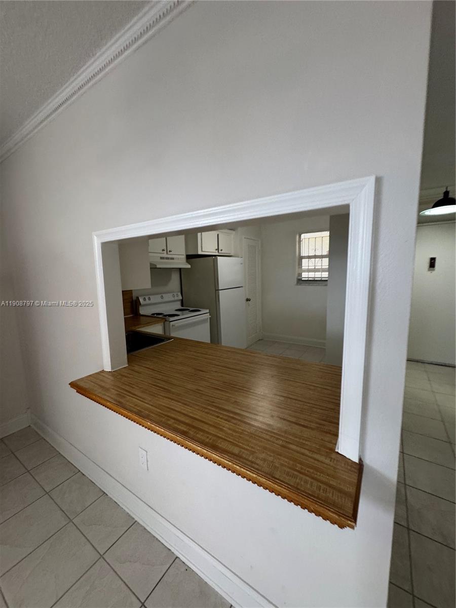 511 2 / 2 1040 sq. ft. $ 2025-11-05 0 Photo