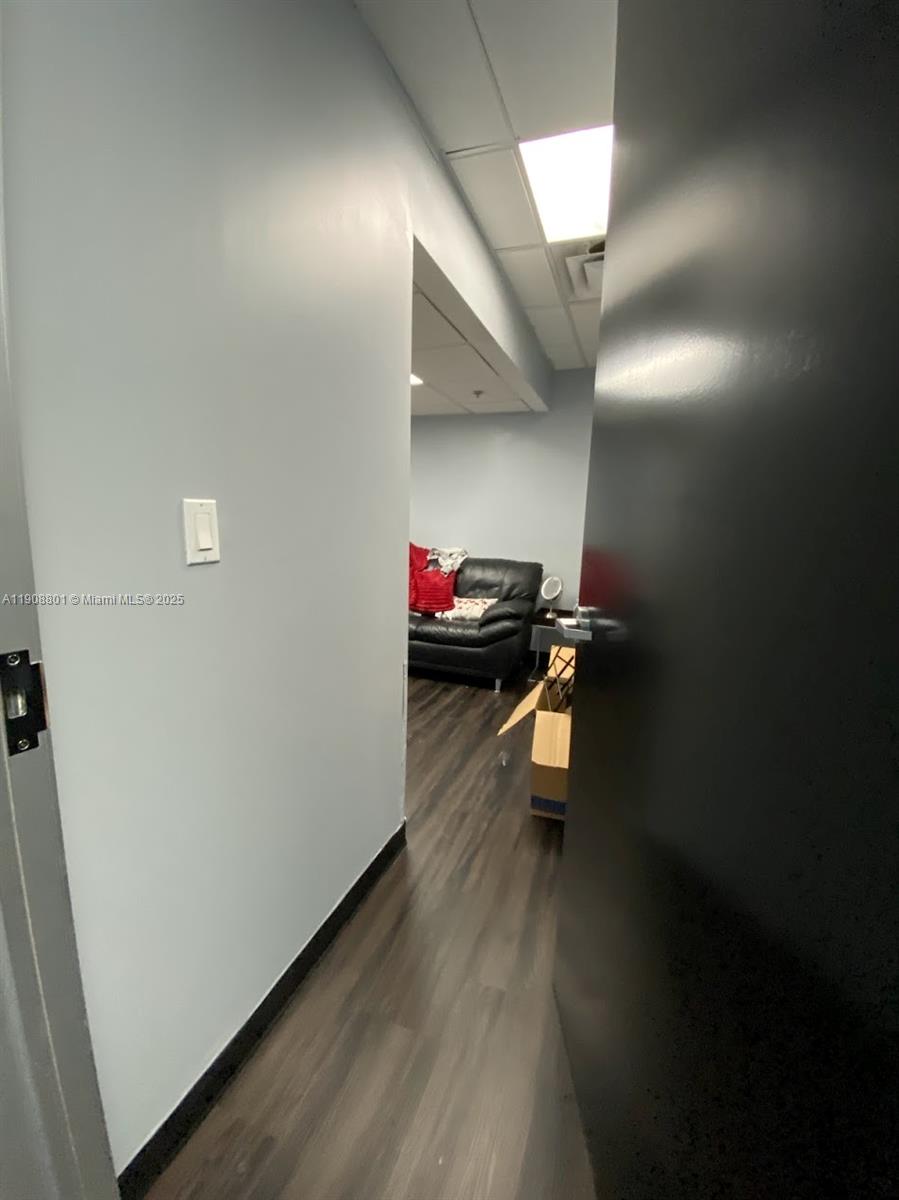 Подробнее 600A / кв.футов $ 2025-11-05 0 Фото