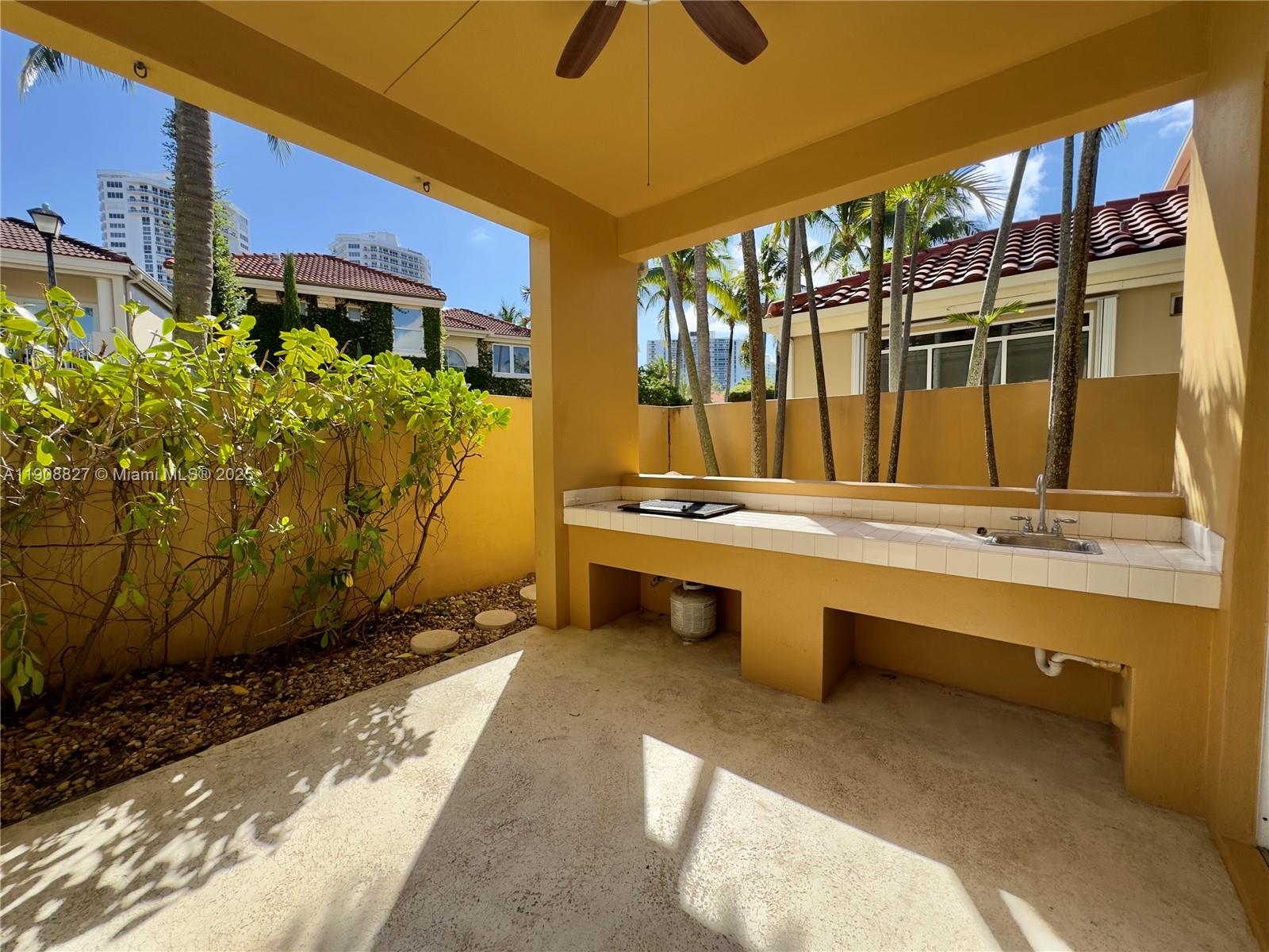 Photo of 3728 208th Ter  (3728), Aventura, Florida, 33180 - 