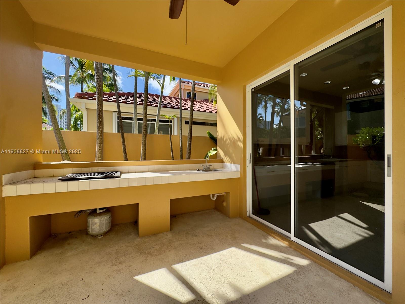 Photo of 3728 208th Ter  (3728), Aventura, Florida, 33180 - 