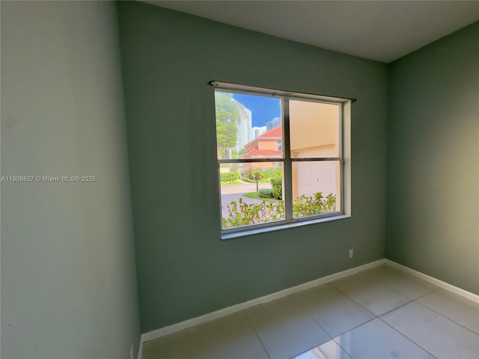 Photo of 3728 208th Ter  (3728), Aventura, Florida, 33180 - 