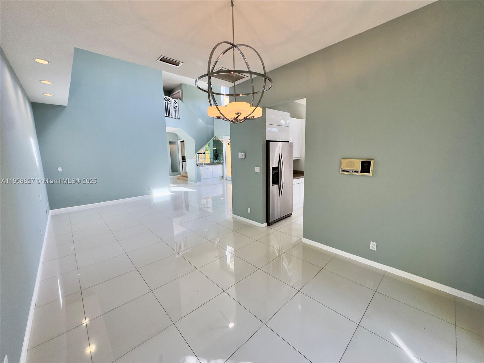 Photo of 3728 208th Ter  (3728), Aventura, Florida, 33180 - 