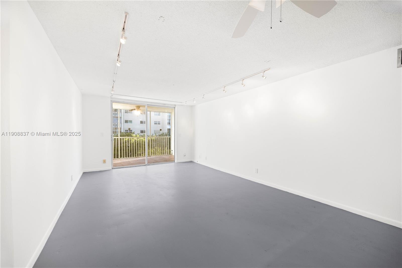 Photo of 619 14th Ave  #304, Hallandale Beach, Florida, 33009 - 