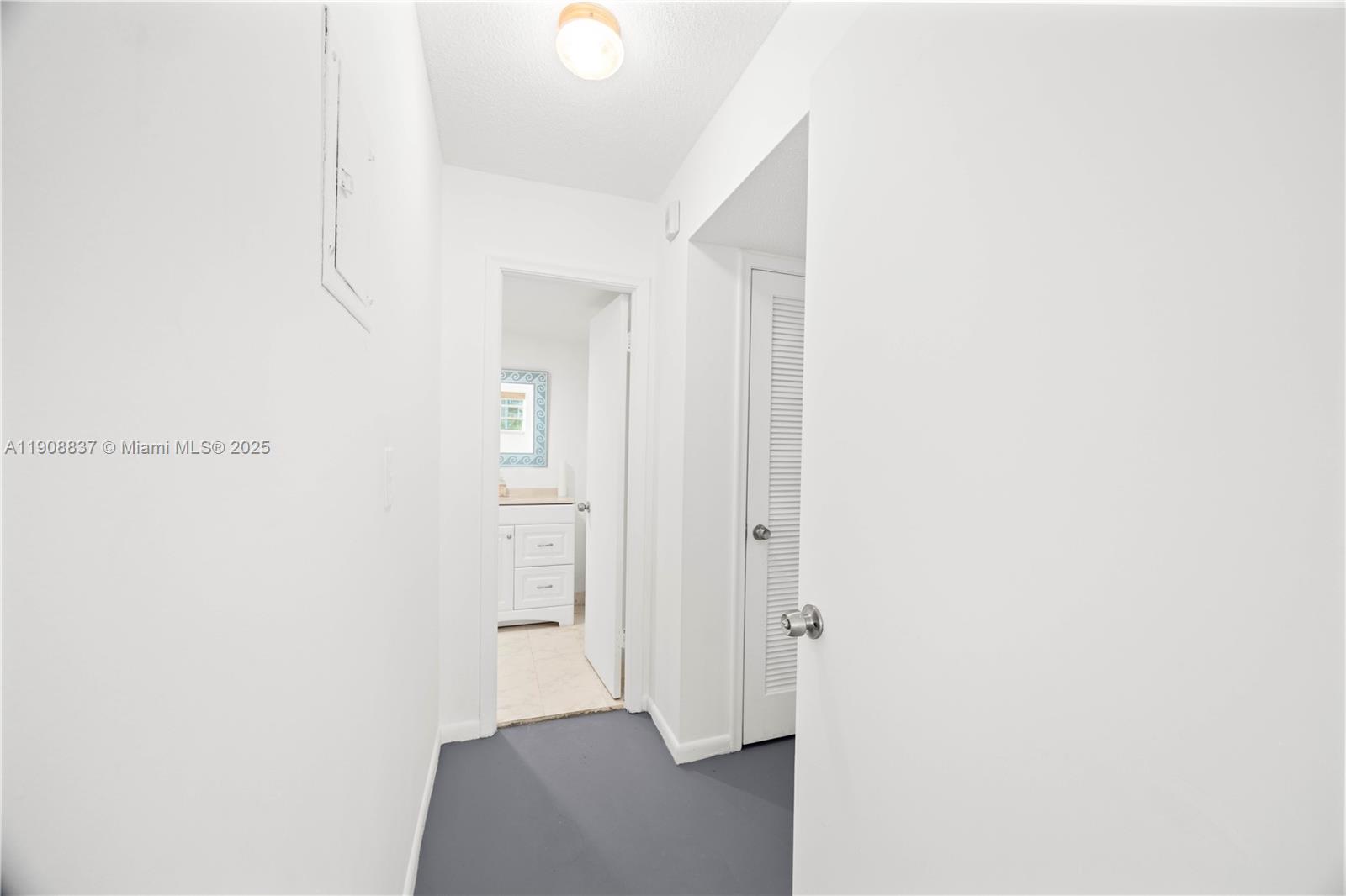 Photo of 619 14th Ave  #304, Hallandale Beach, Florida, 33009 - 