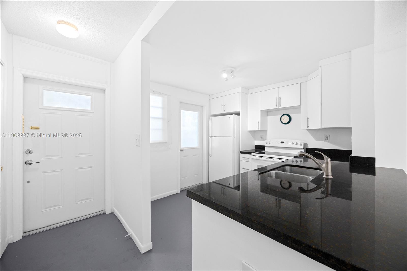 Photo of 619 14th Ave  #304, Hallandale Beach, Florida, 33009 - 