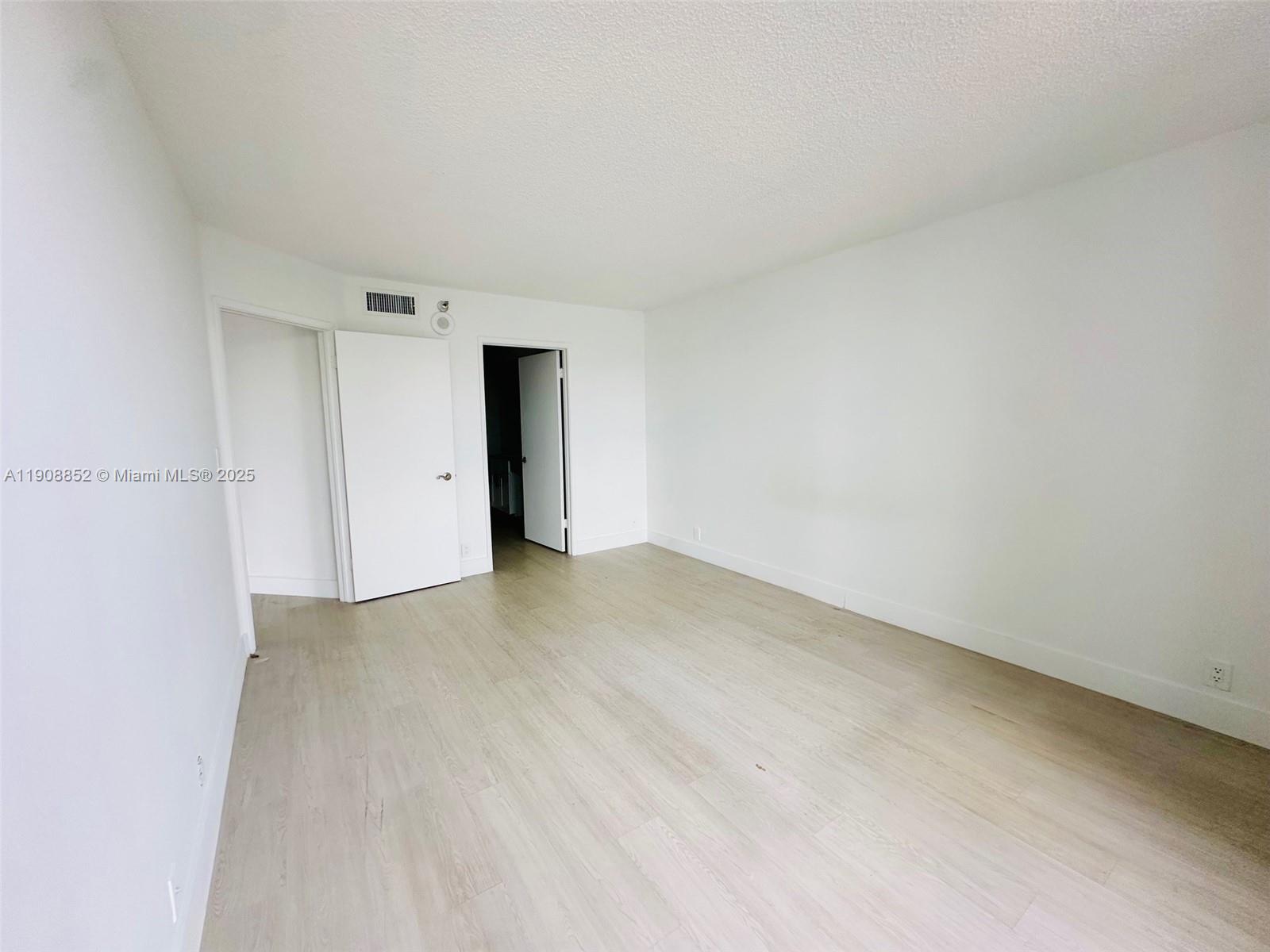 Photo of 19101 36th Ct  #709, Aventura, Florida, 33180 - 