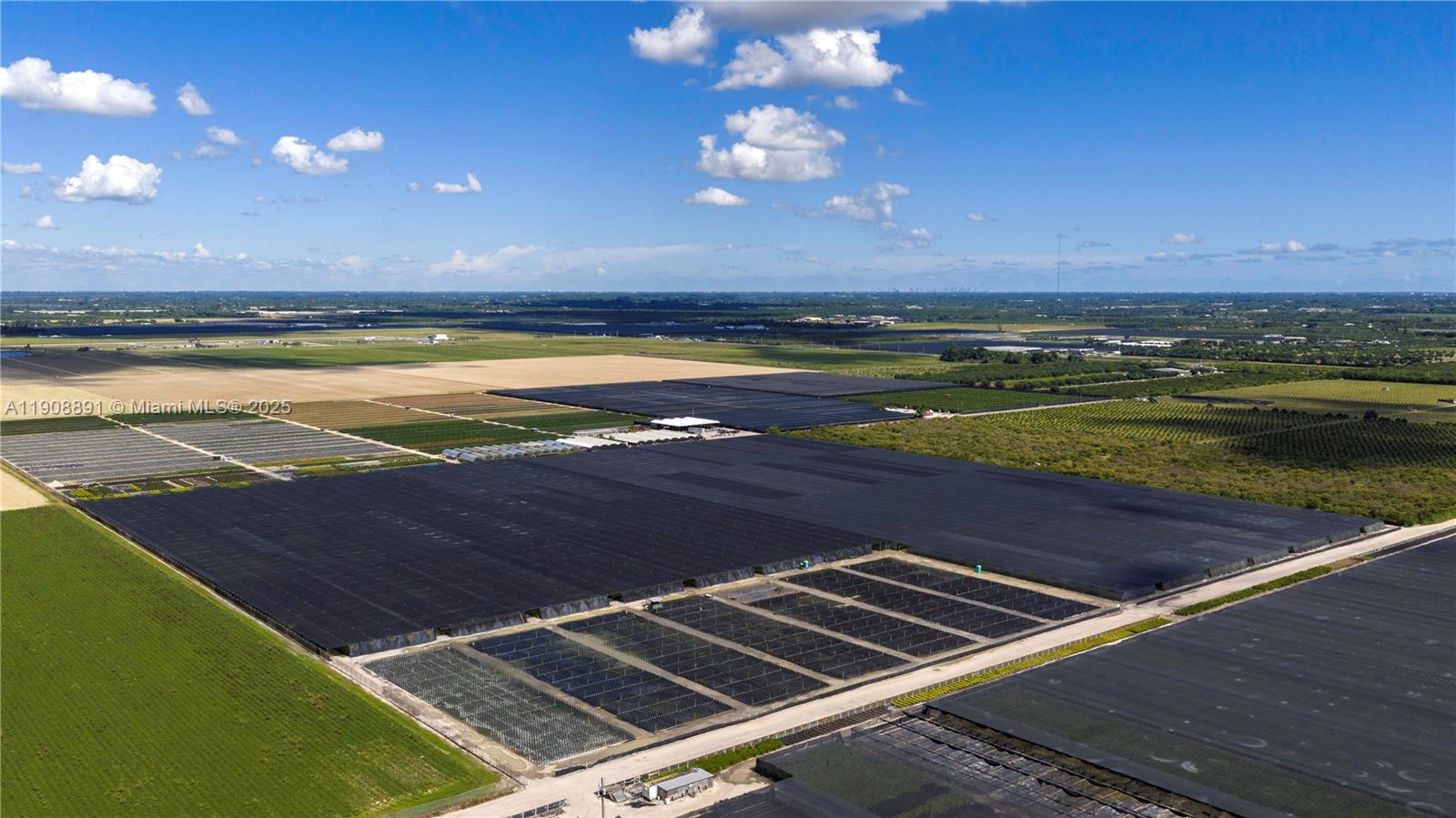 See details / sq. ft. $ 2025-11-05 0 Photo