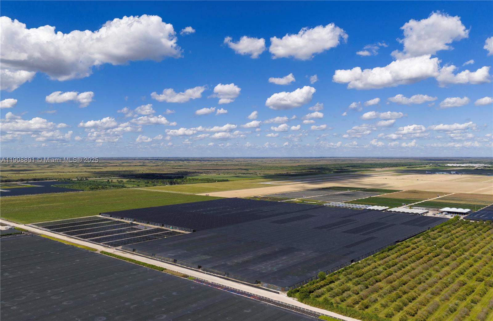 See details / sq. ft. $ 2025-11-05 0 Photo