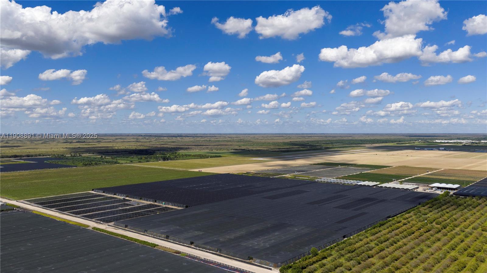 See details / sq. ft. $ 2025-11-05 0 Photo