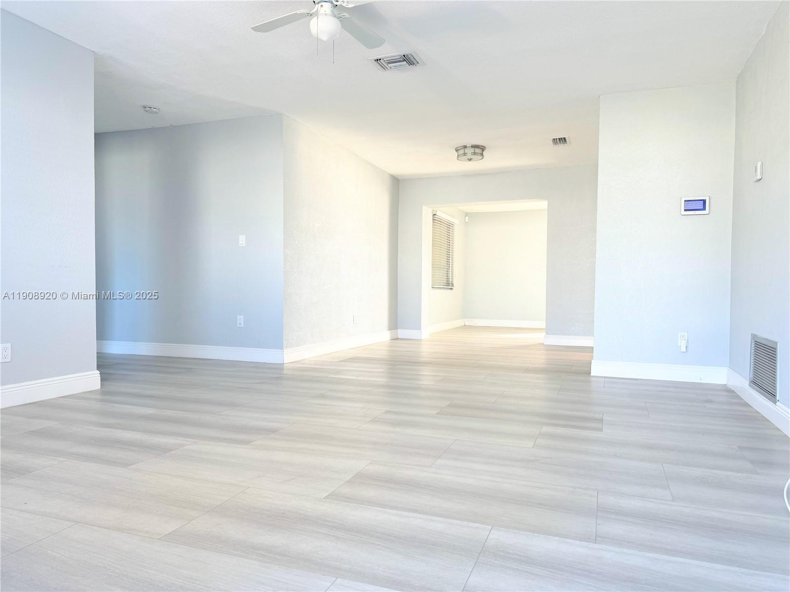 See details 300 2 / 2 1331 sq. ft. $ 2025-11-05 0 Photo