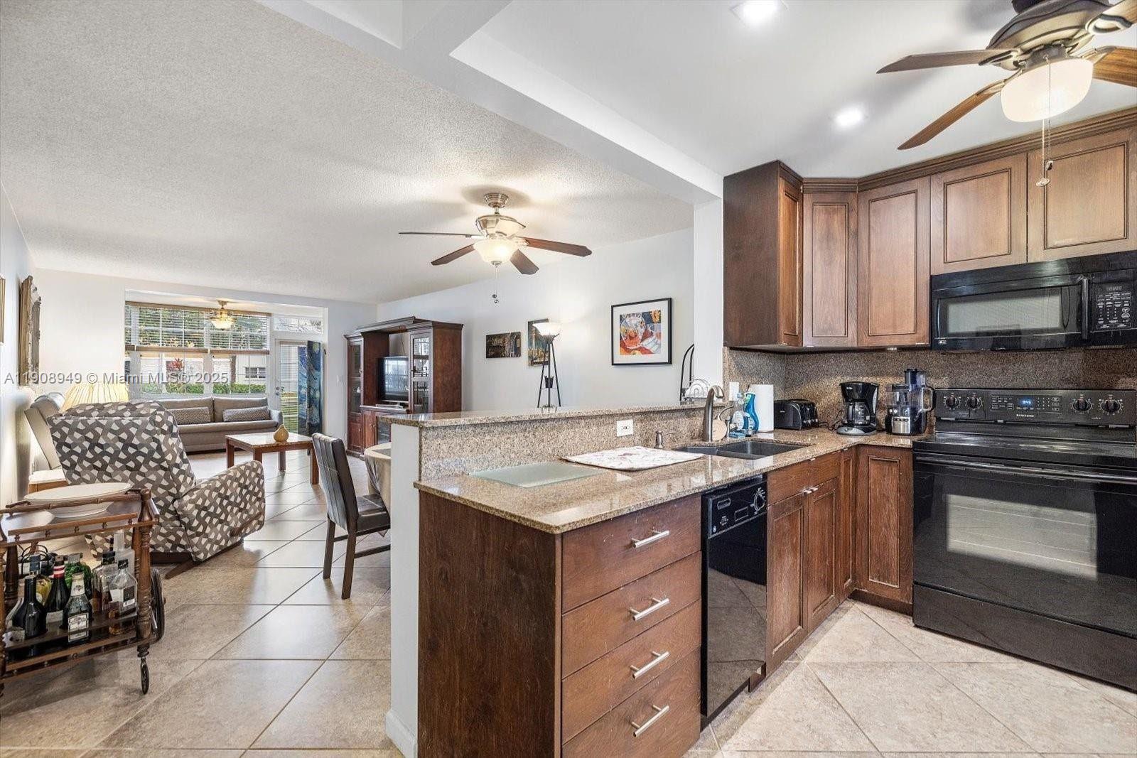 Photo of 609 14th Ave  #105, Hallandale Beach, Florida, 33009 - 