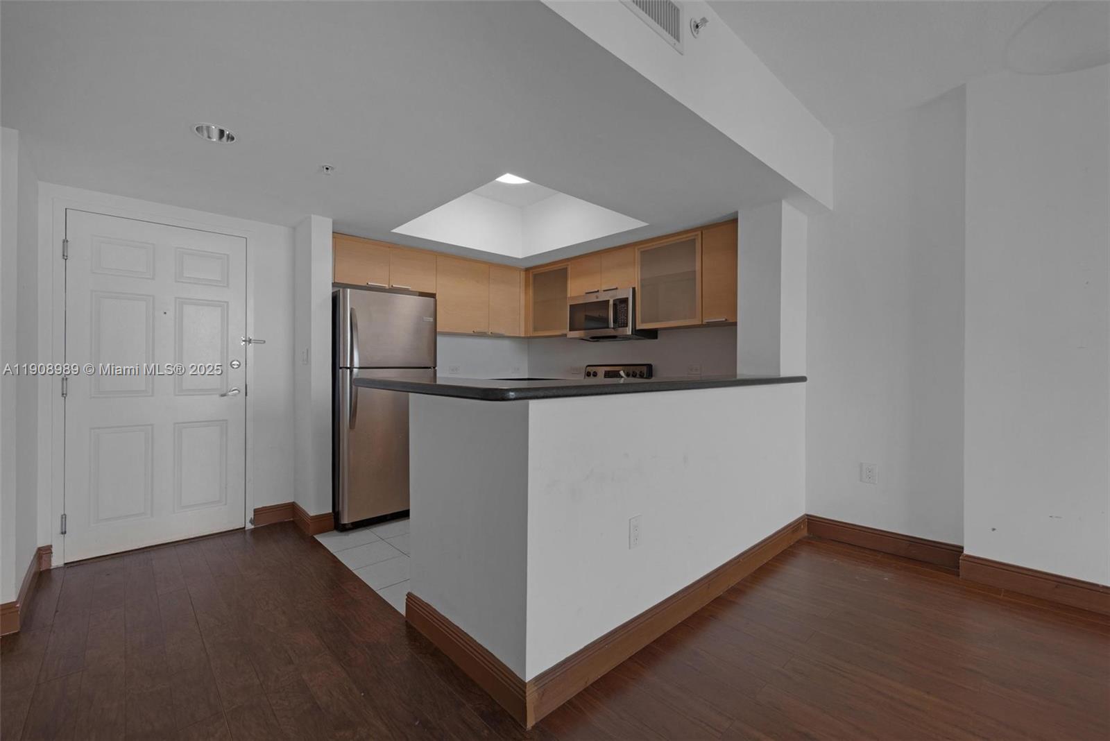 Photo of 140 Dixie Hwy  #533, Hollywood, Florida, 33020 - 