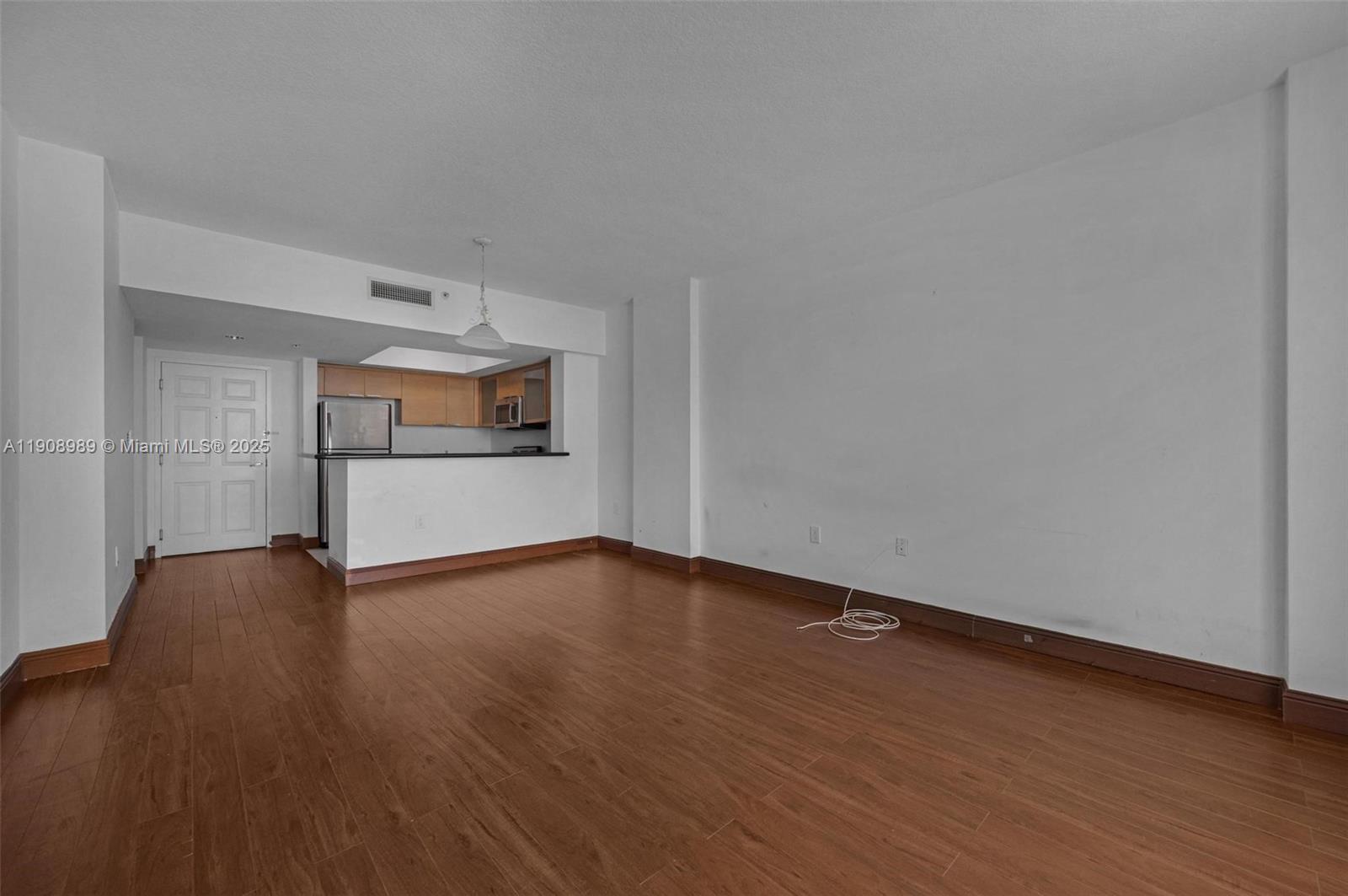 Photo of 140 Dixie Hwy  #533, Hollywood, Florida, 33020 - 