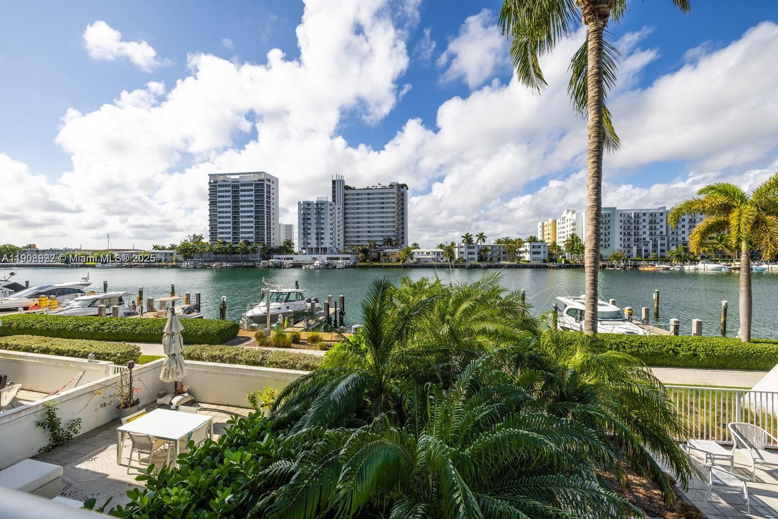 Подробнее / кв.футов $ 2025-11-05 0 Фото