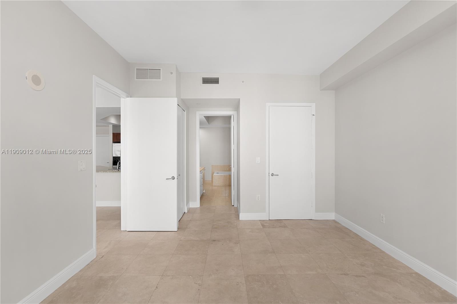 Photo of 19900 Country Club Dr  #PH18, Aventura, Florida, 33180 - 