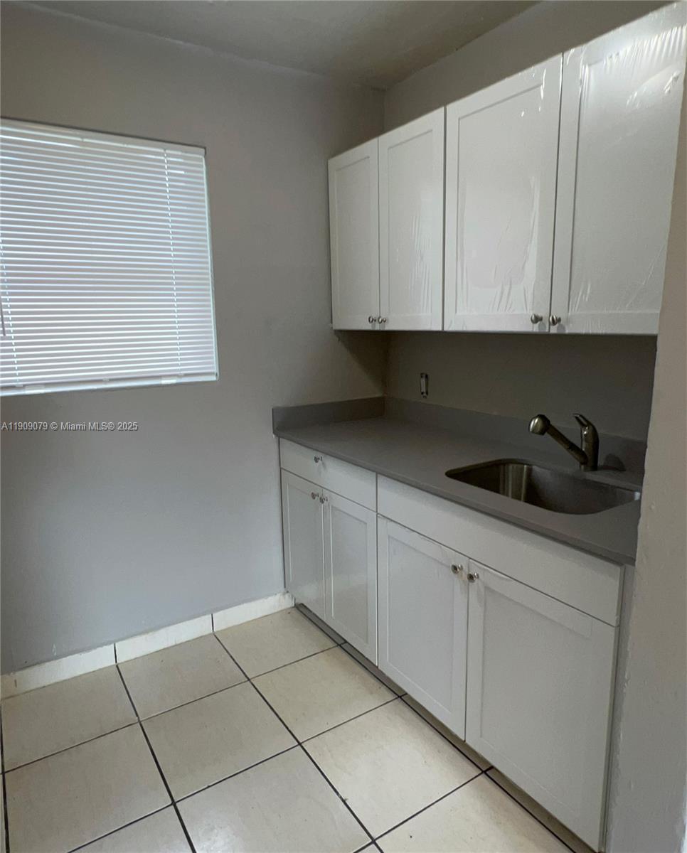 See details / 3596 sq. ft. $ 2025-11-05 0 Photo