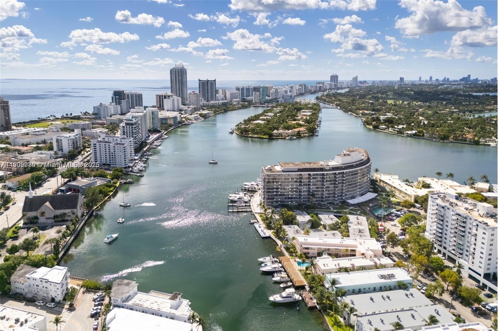 See details / sq. ft. $ 2025-11-05 0 Photo