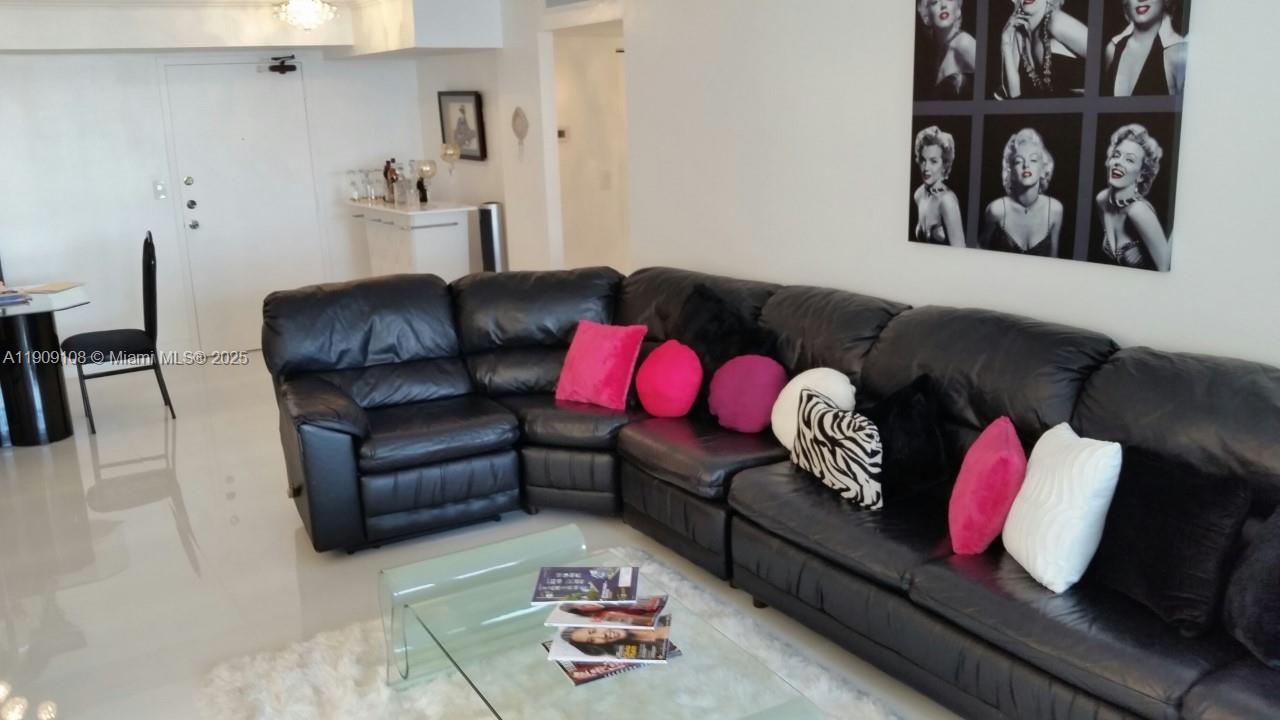 See details 1901 2 / 2 1488 sq. ft. $ 2025-11-05 0 Photo