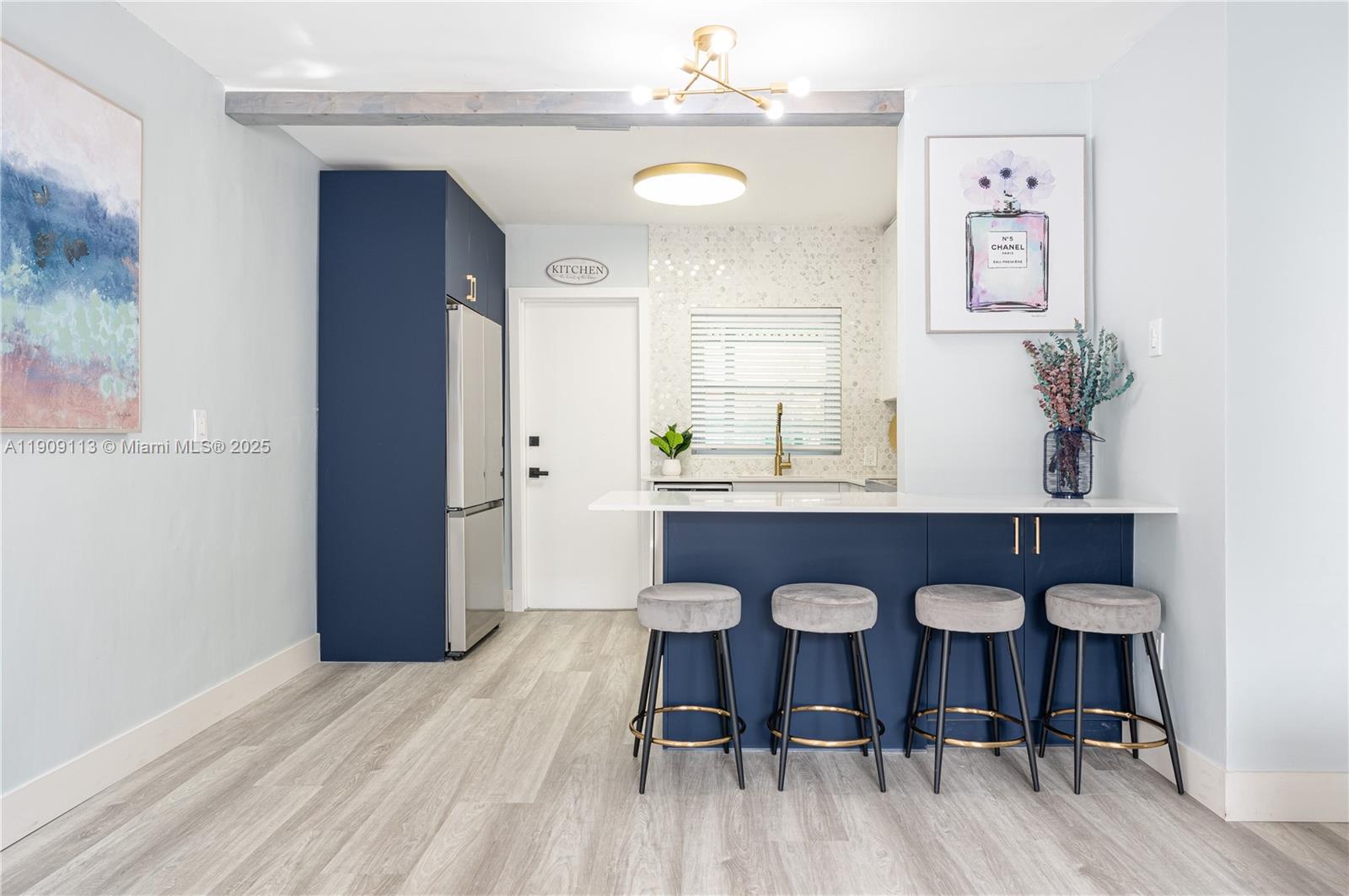 Ver detalles / 1359 sq. ft. $ 2025-11-05 0 foto