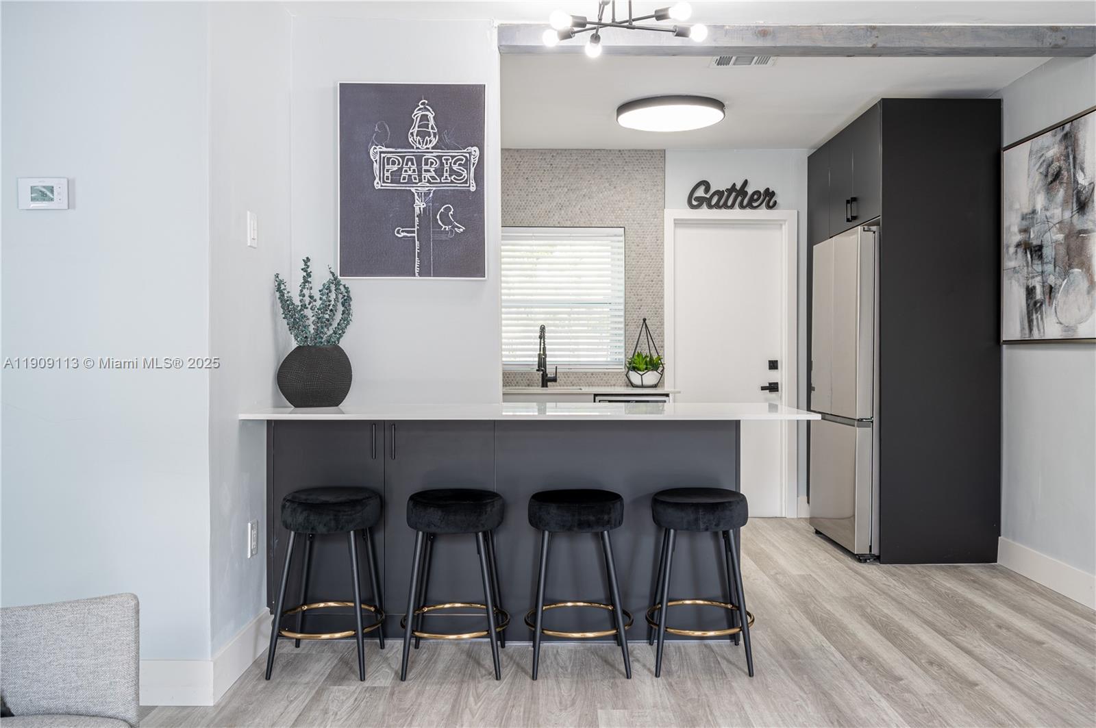 Ver detalles / 1359 sq. ft. $ 2025-11-05 0 foto