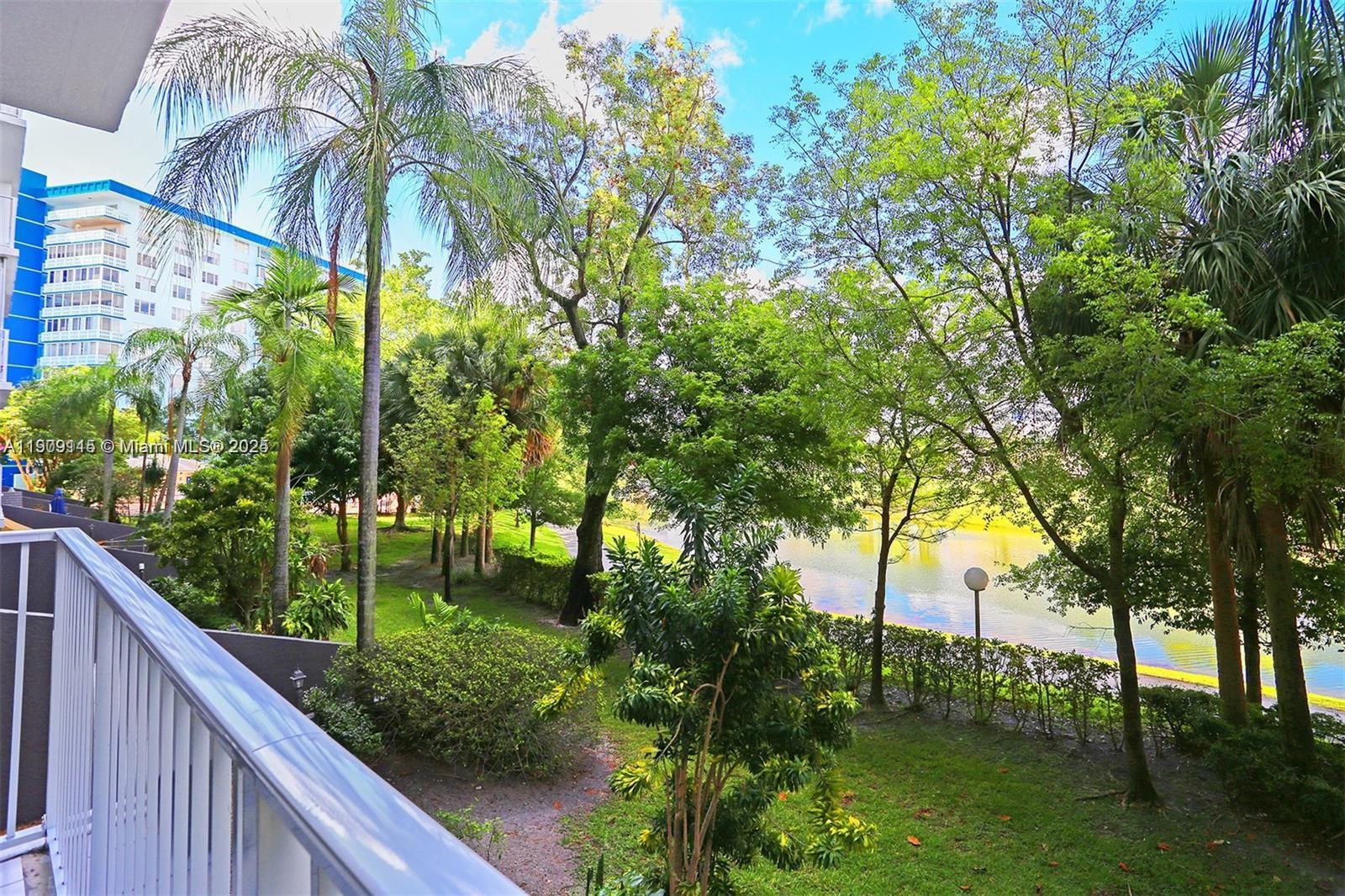 212 2 / 2 1164 sq. ft. $ 2025-11-05 0 Photo