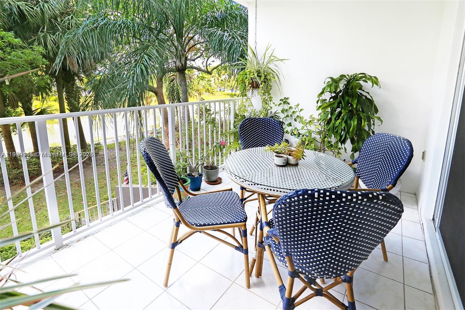 212 2 / 2 1164 sq. ft. $ 2025-11-05 0 Photo