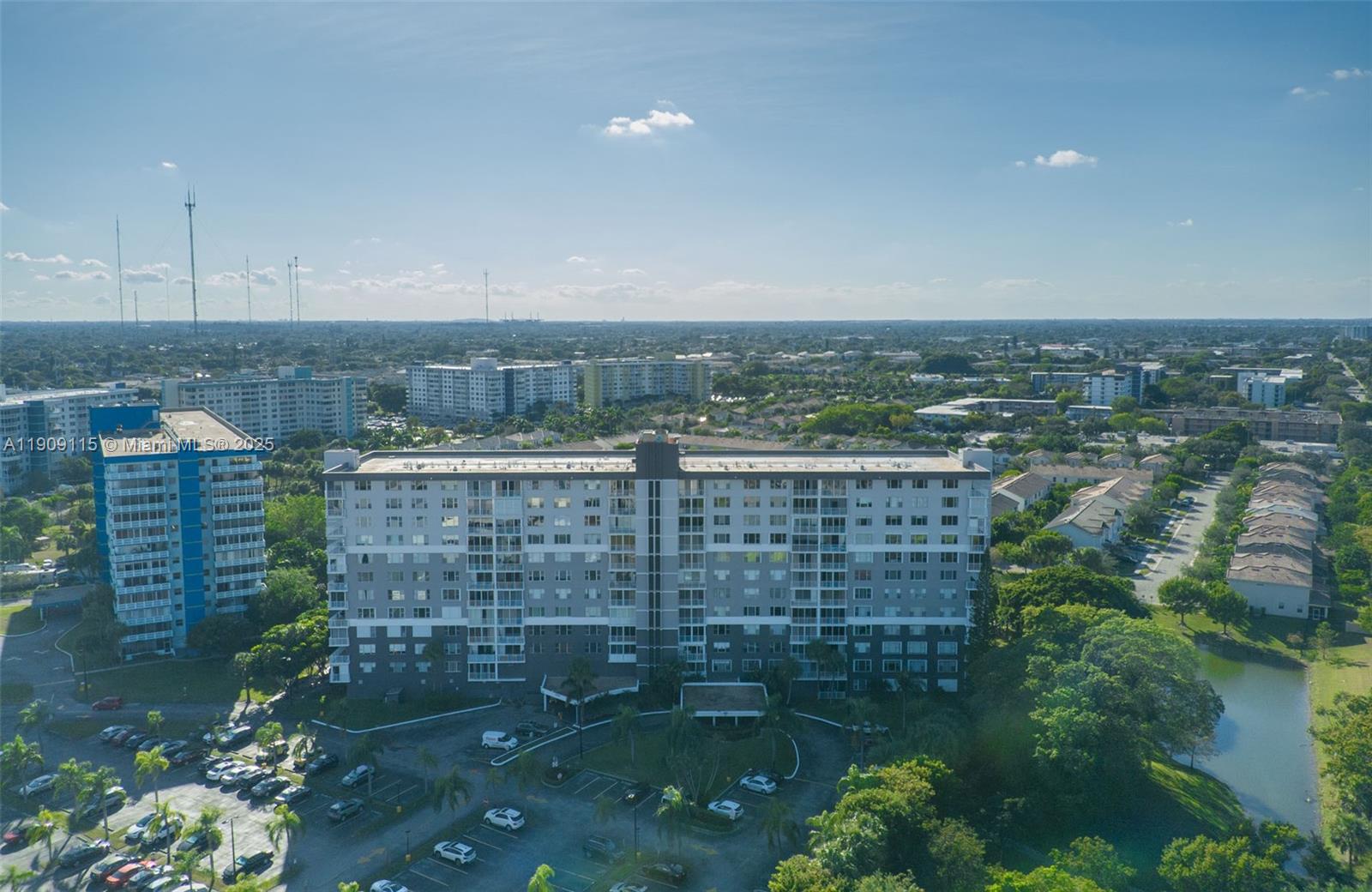 212 2 / 2 1164 кв.футов $ 2025-11-05 0 Фото