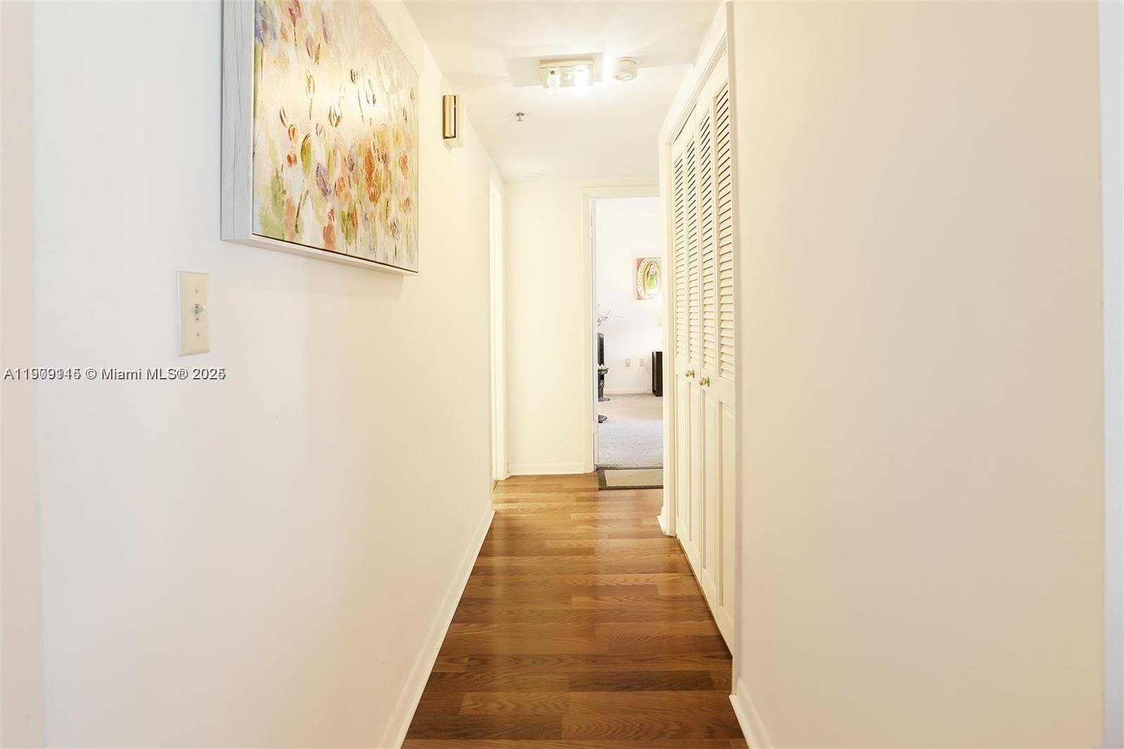 212 2 / 2 1164 sq. ft. $ 2025-11-05 0 Photo