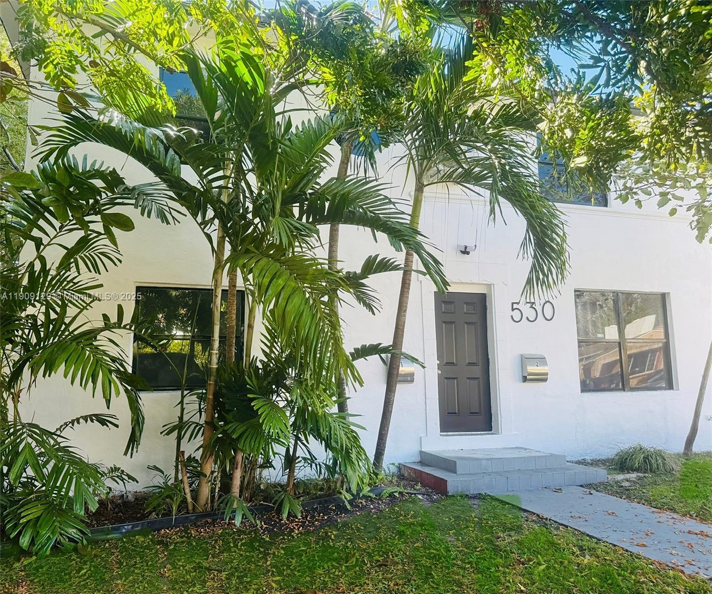   /  2204 sq. ft. $ 2025-11-05 0 Photo