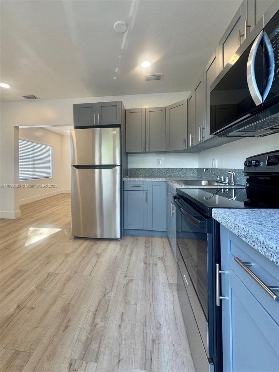   /  2204 sq. ft. $ 2025-11-05 0 Photo