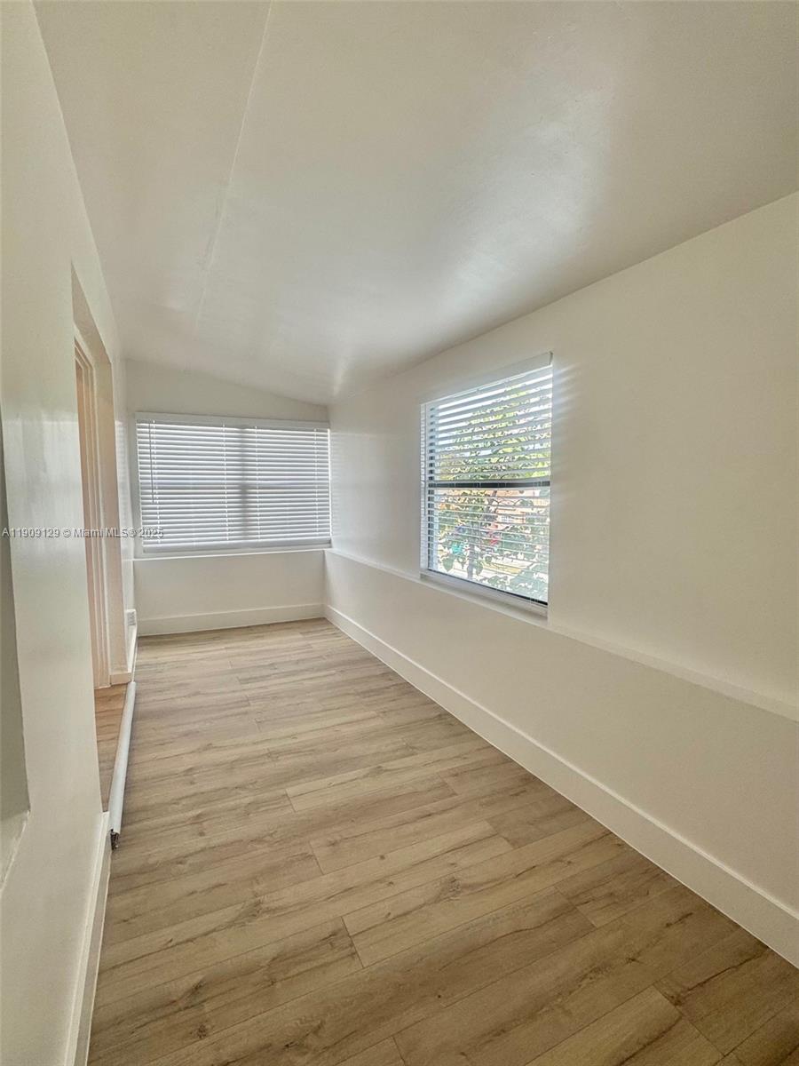   /  2204 sq. ft. $ 2025-11-05 0 Photo