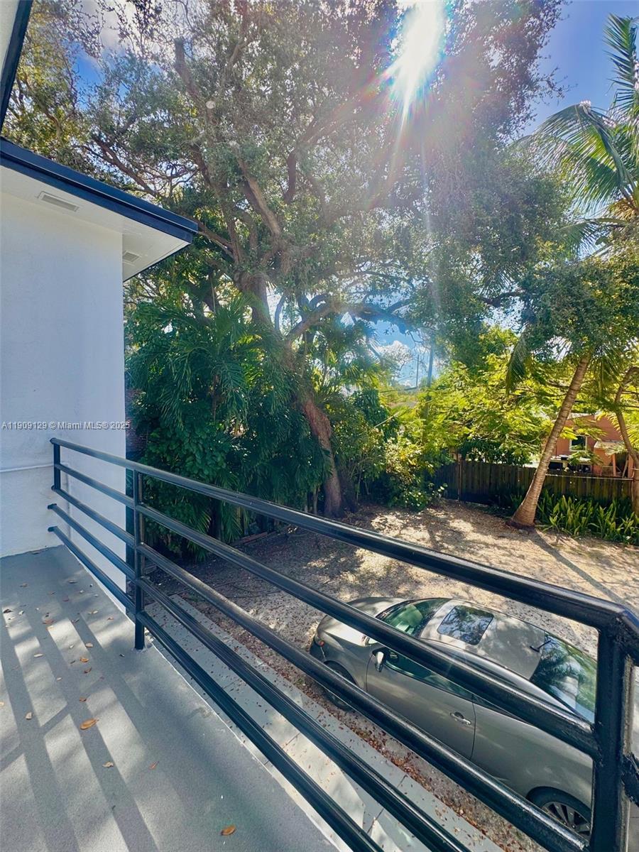   /  2204 sq. ft. $ 2025-11-05 0 Photo