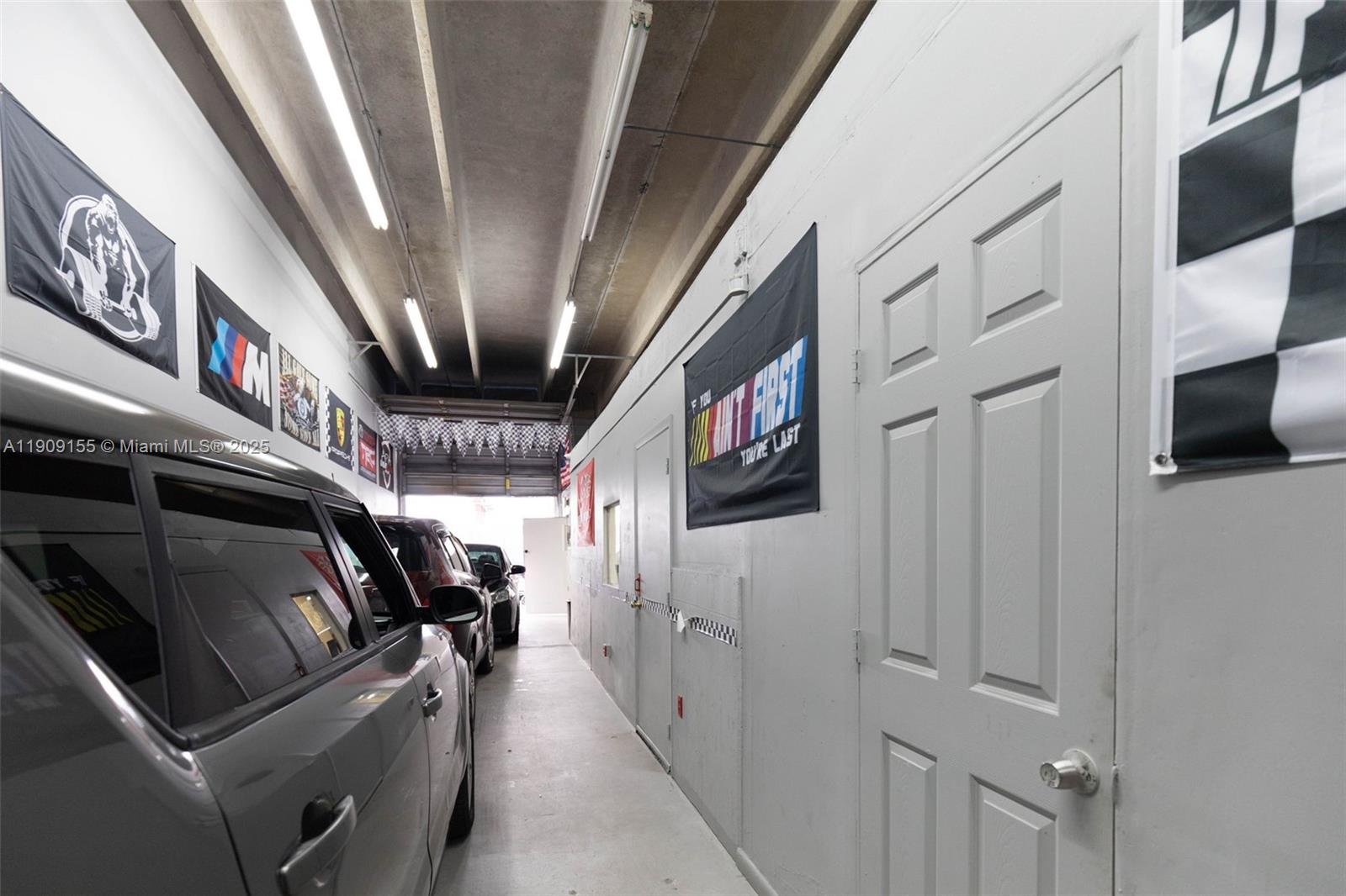 Ver detalles H / sq. ft. $ 2025-11-05 0 foto