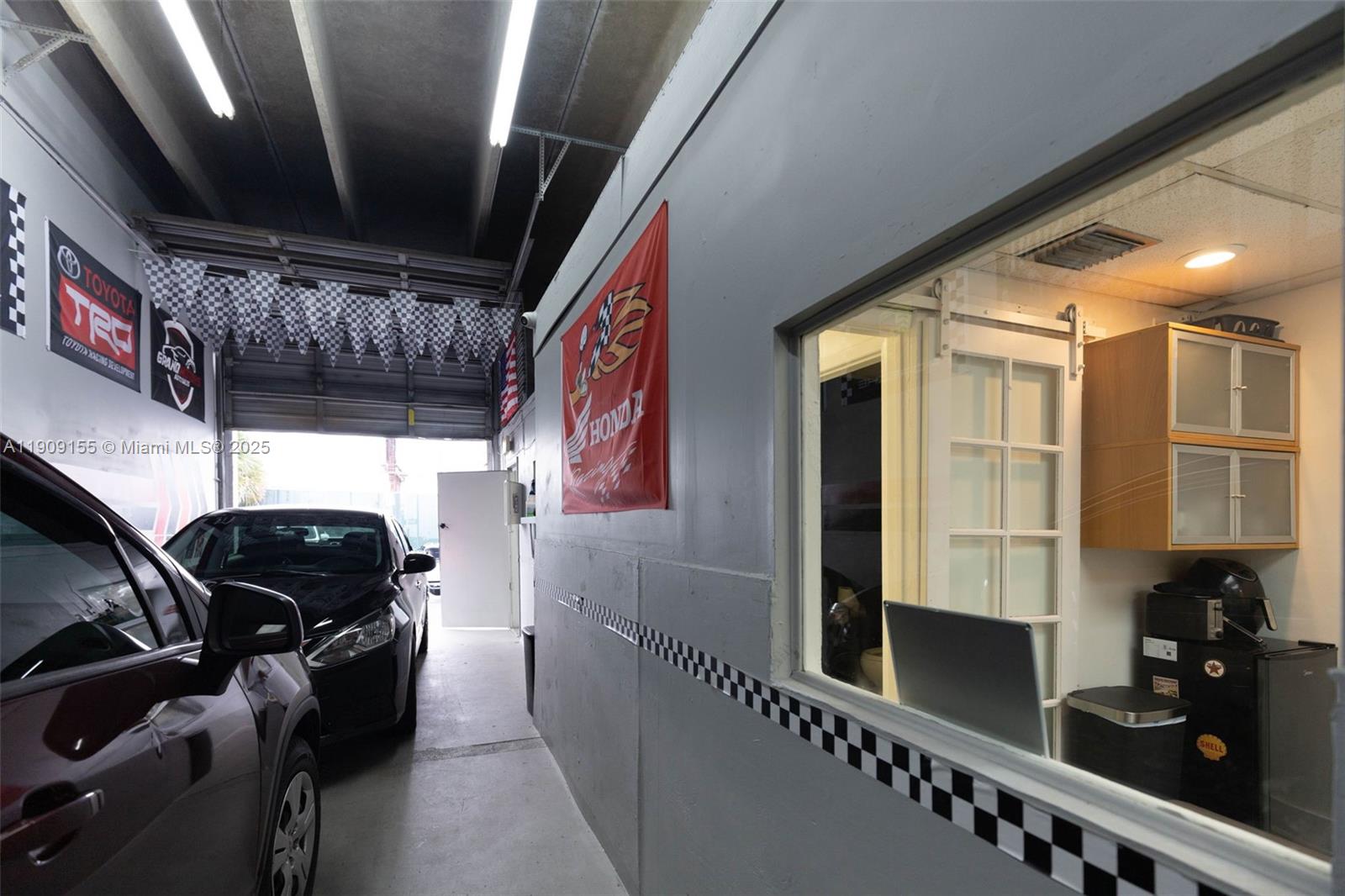 Ver detalles H / sq. ft. $ 2025-11-05 0 foto