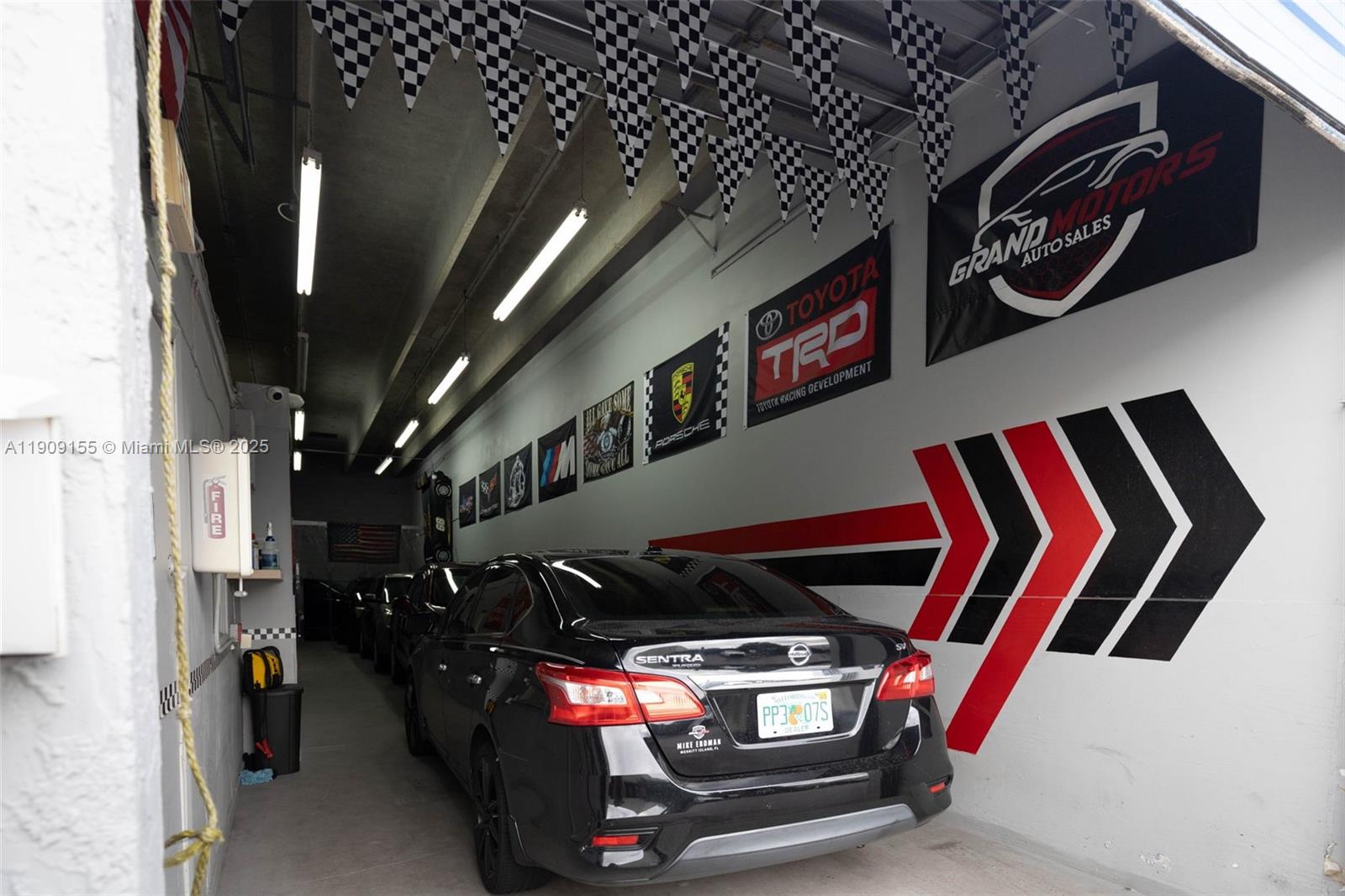 Ver detalles H / sq. ft. $ 2025-11-05 0 foto