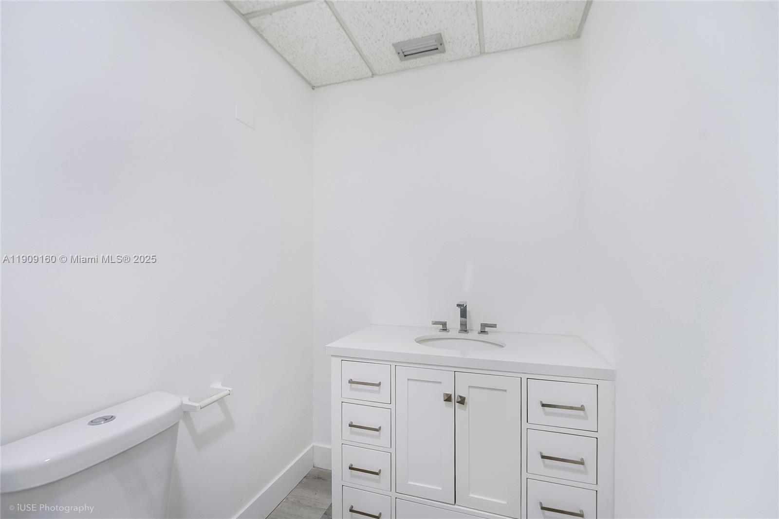 Ver detalles 22 / sq. ft. $ 2025-11-06 0 foto