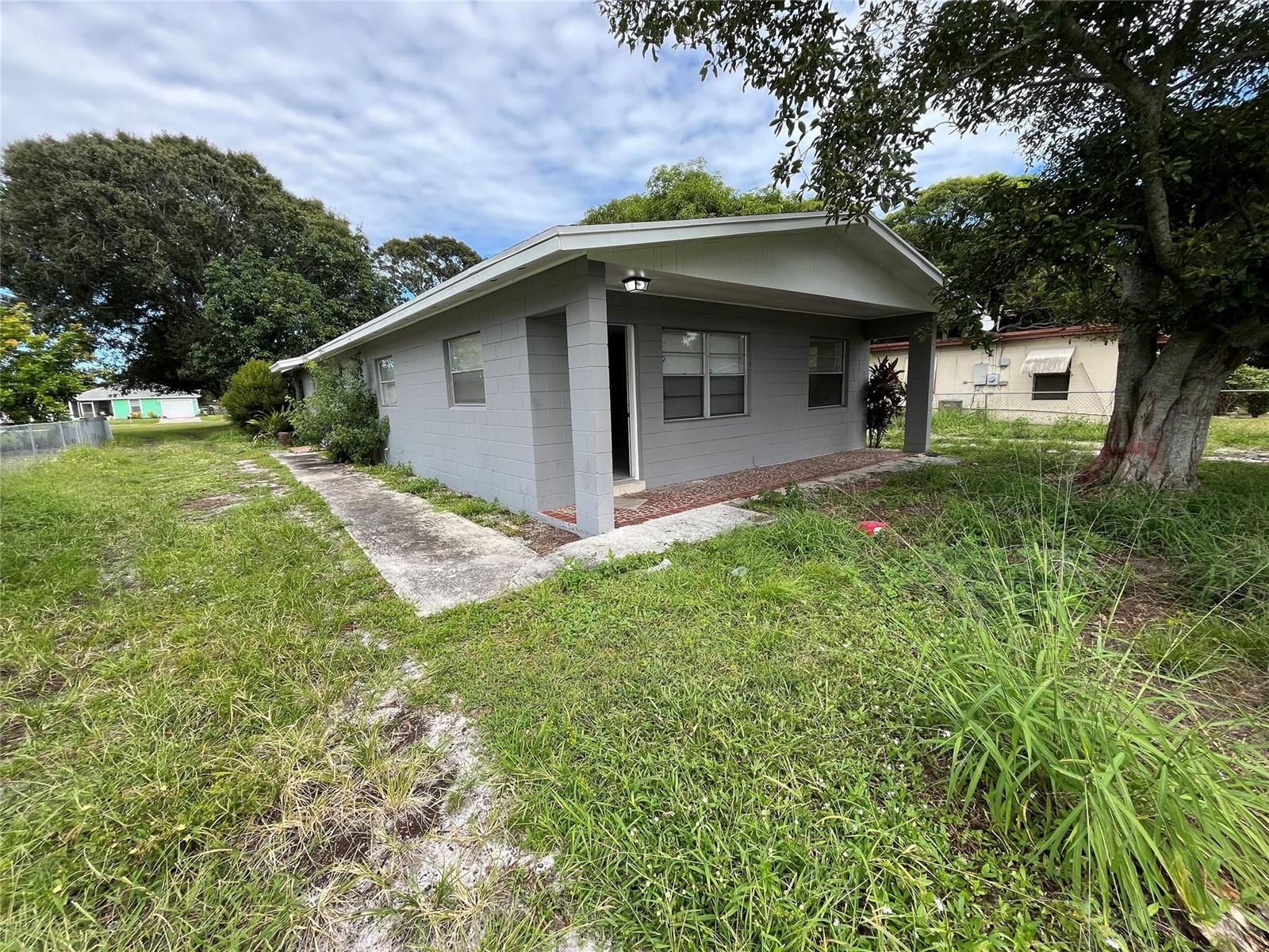   / 0 1600 sq. ft. $ 2025-11-29 0 foto