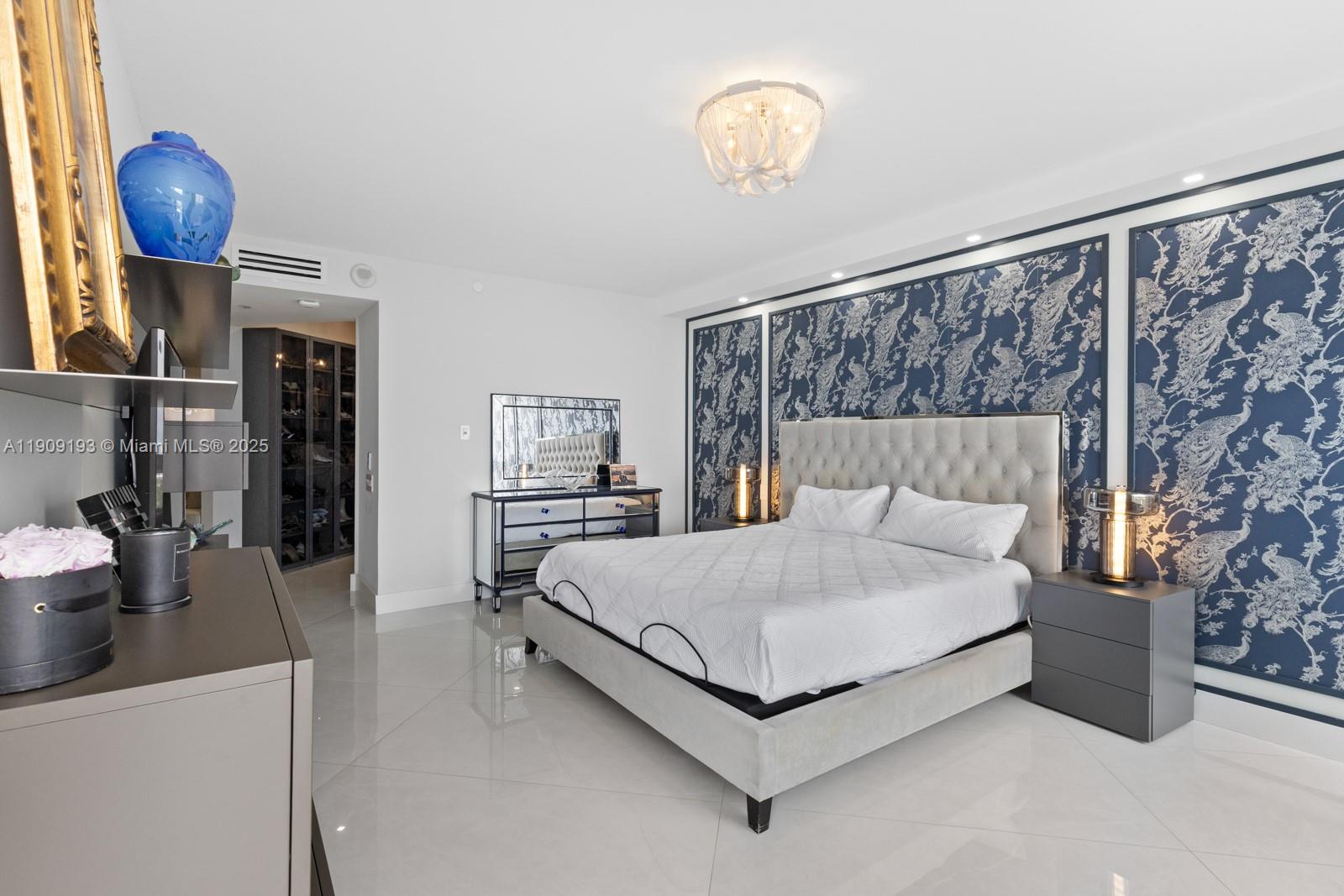 Photo of 3801 207th St  #2002, Aventura, Florida, 33180 - 