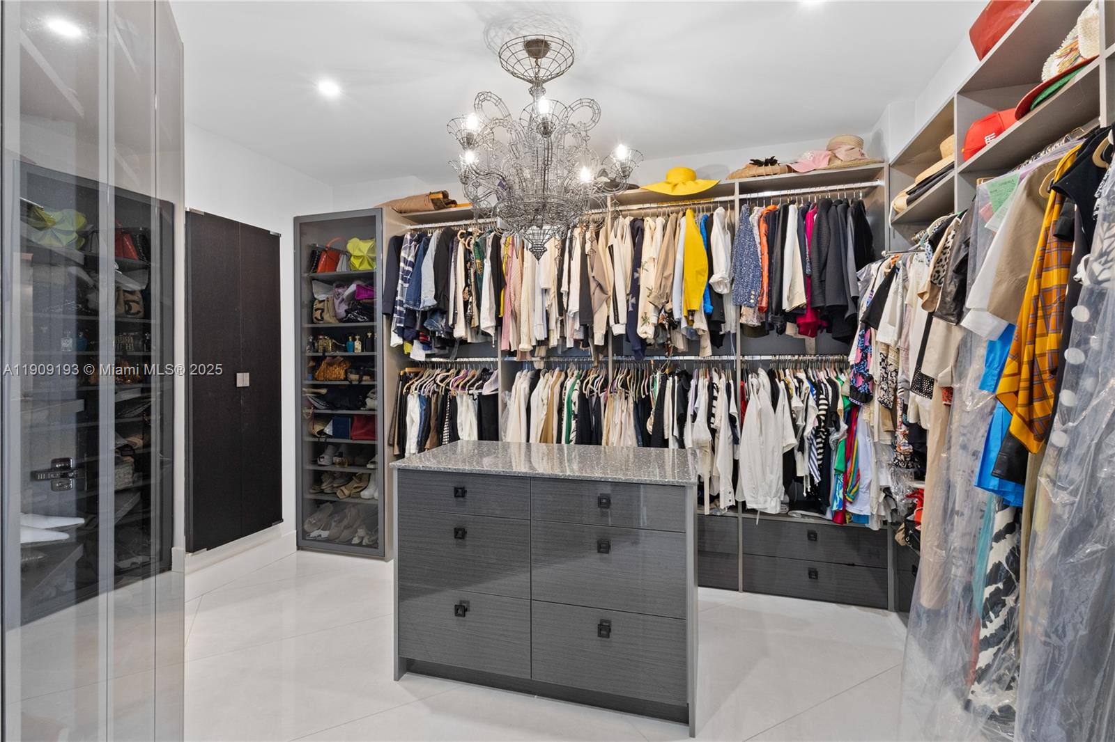 Photo of 3801 207th St  #2002, Aventura, Florida, 33180 - 