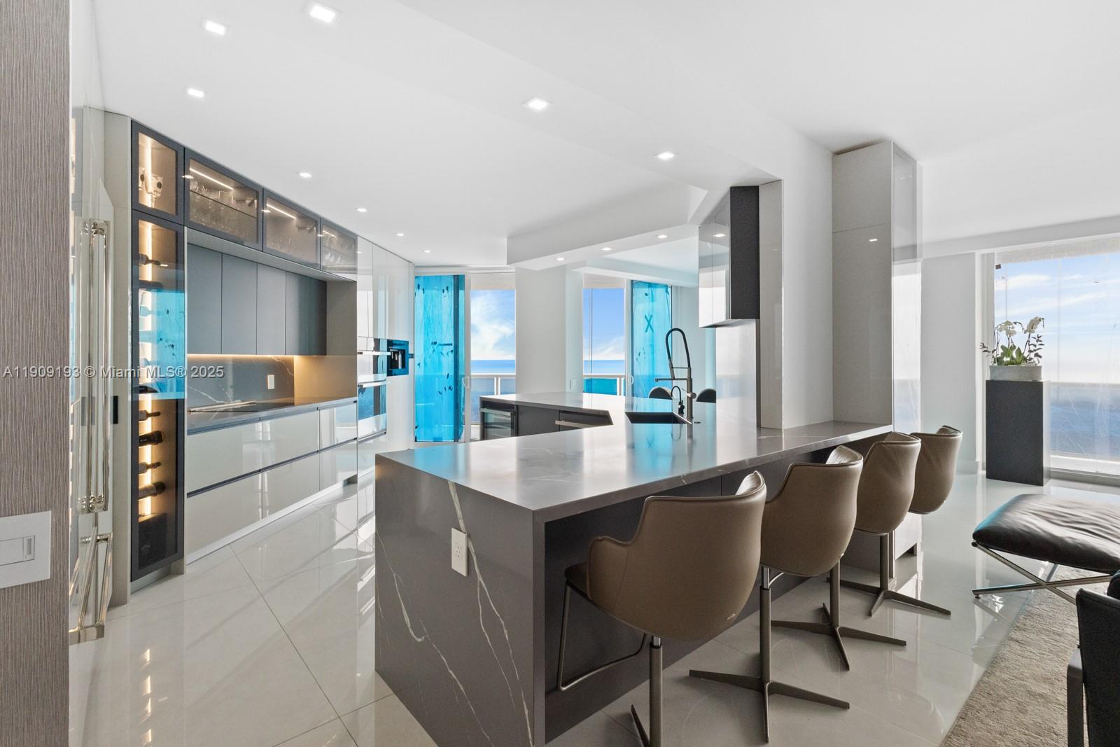 Photo of 3801 207th St  #2002, Aventura, Florida, 33180 - 