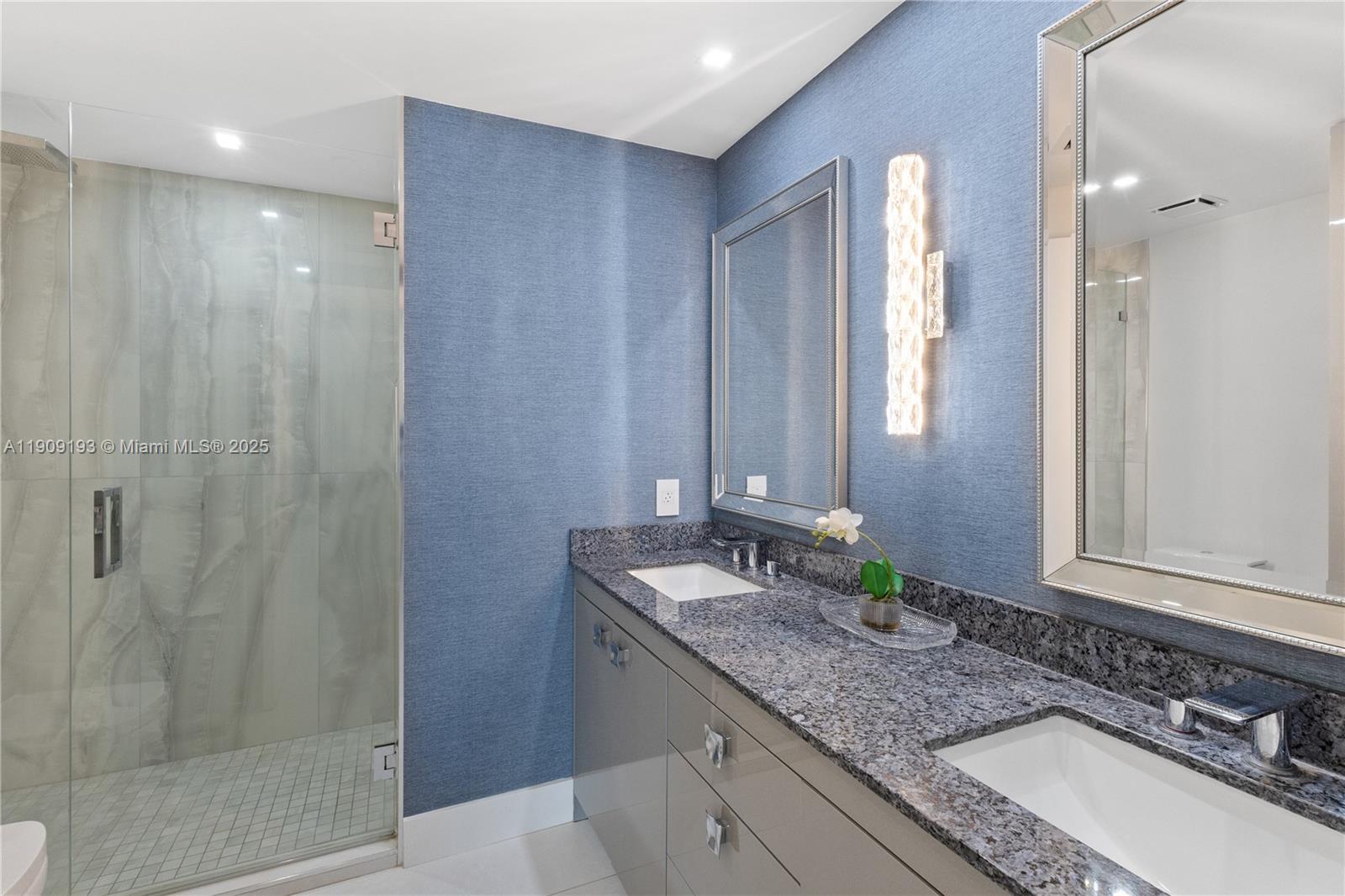 Photo of 3801 207th St  #2002, Aventura, Florida, 33180 - 