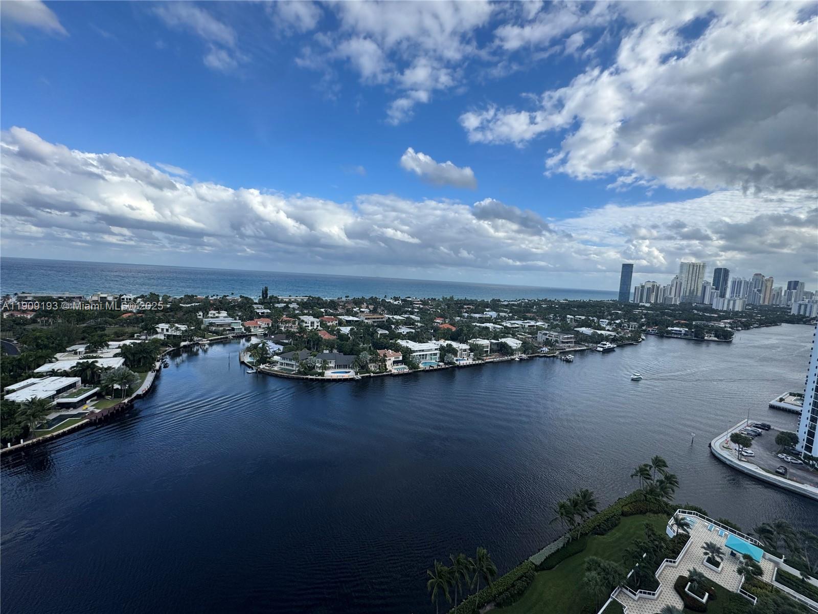 Photo of 3801 207th St  #2002, Aventura, Florida, 33180 - 