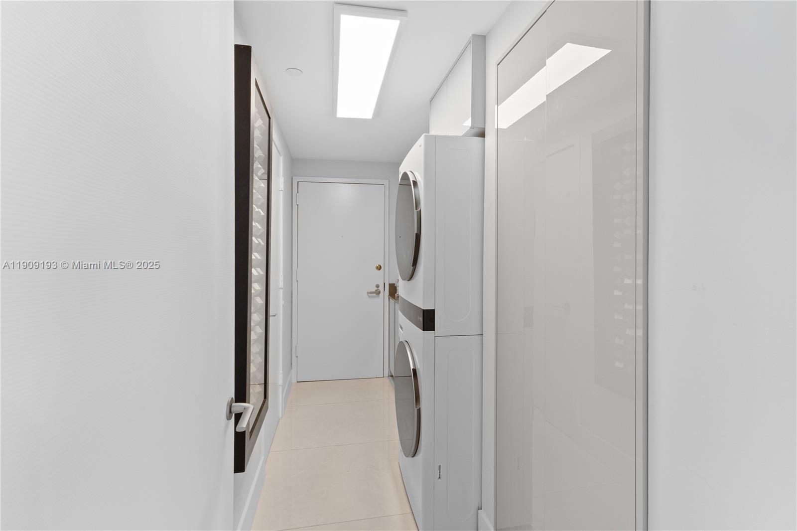 Photo of 3801 207th St  #2002, Aventura, Florida, 33180 - 